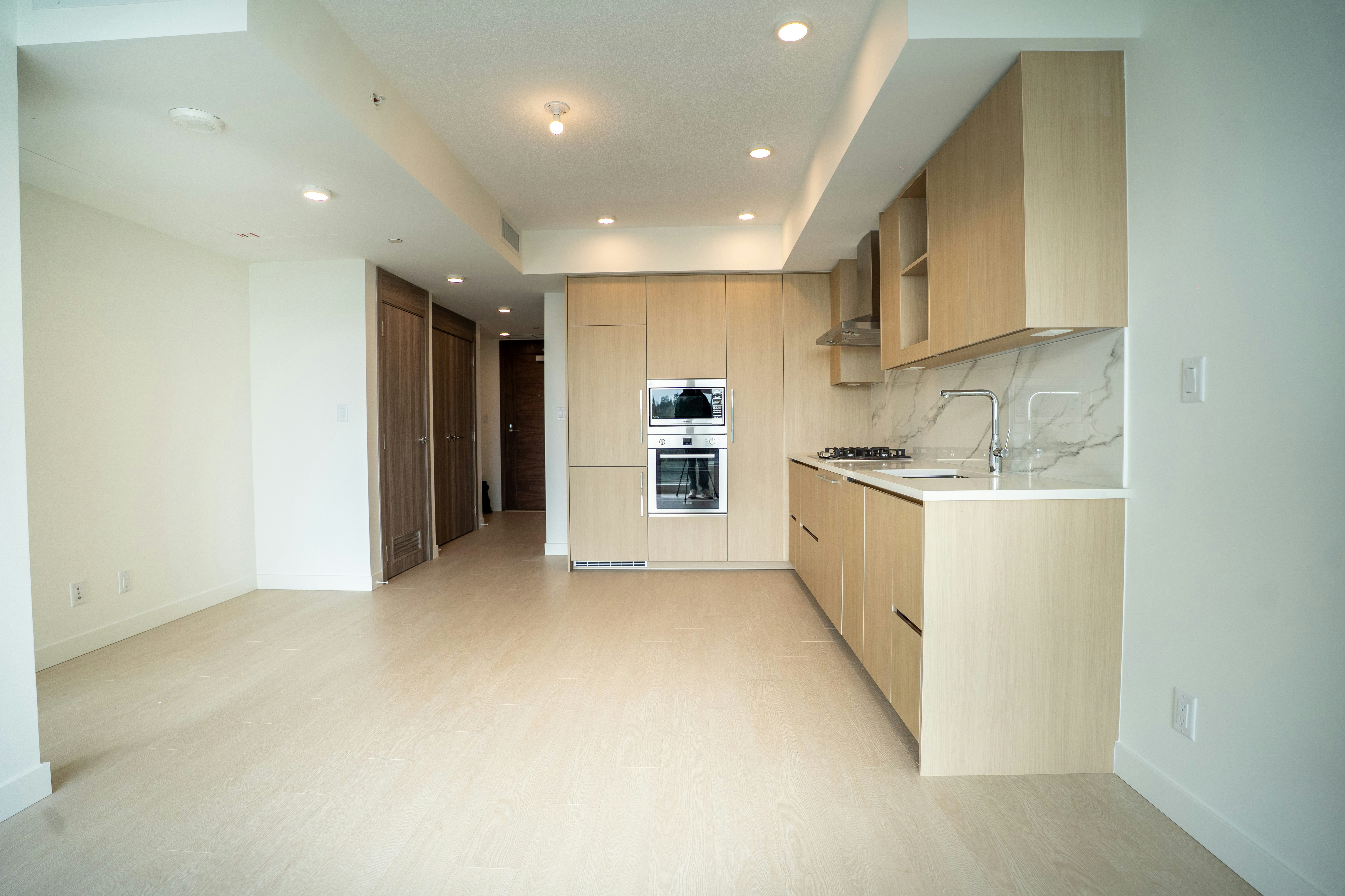 2508-13778 100 Avenue, Surrey, BC, V3T 0V3 - 7