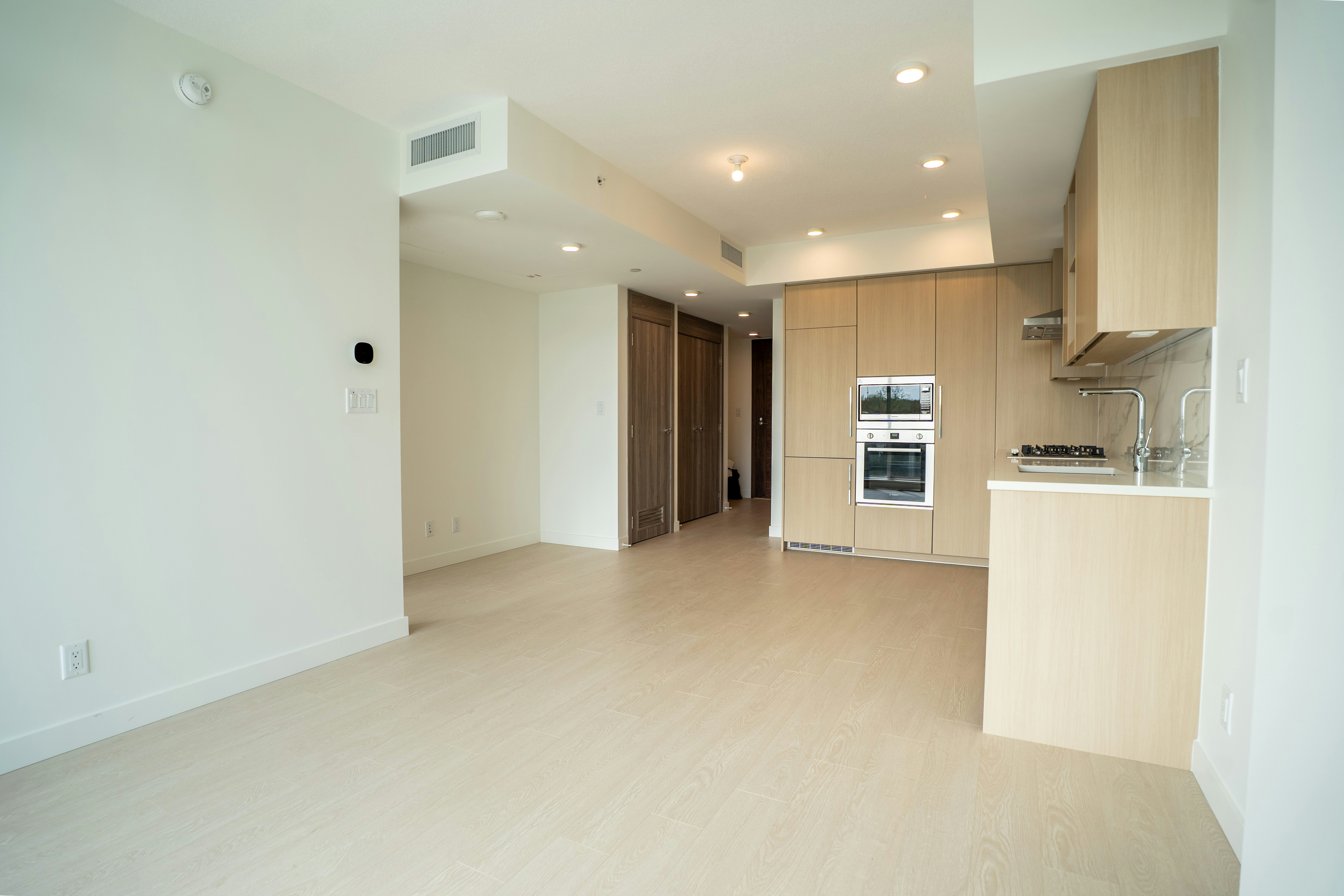 2508-13778 100 Avenue, Surrey, BC, V3T 0V3 - 8