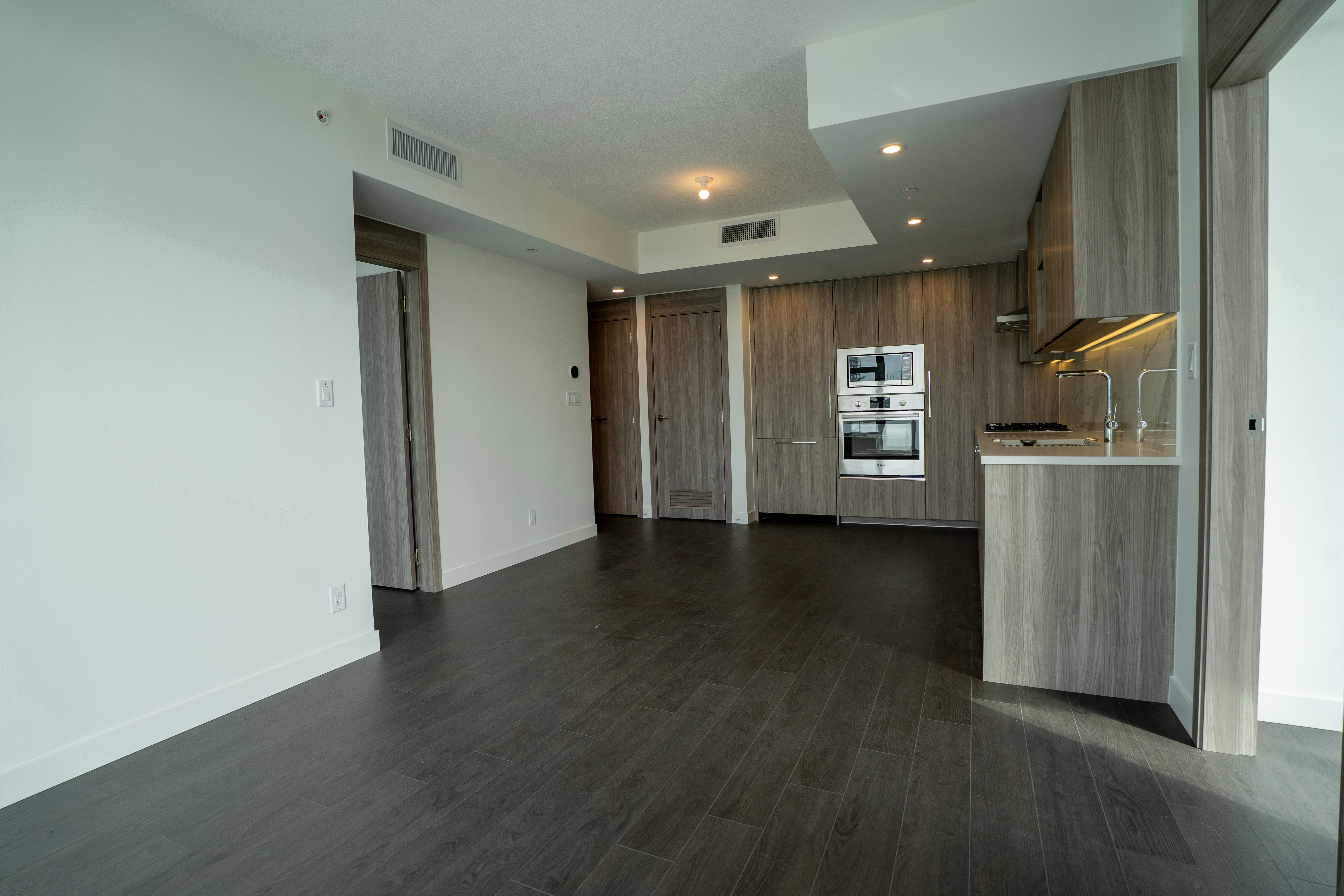 2405-13778 100 Avenue, Surrey, BC, V3T 0V3 - 6
