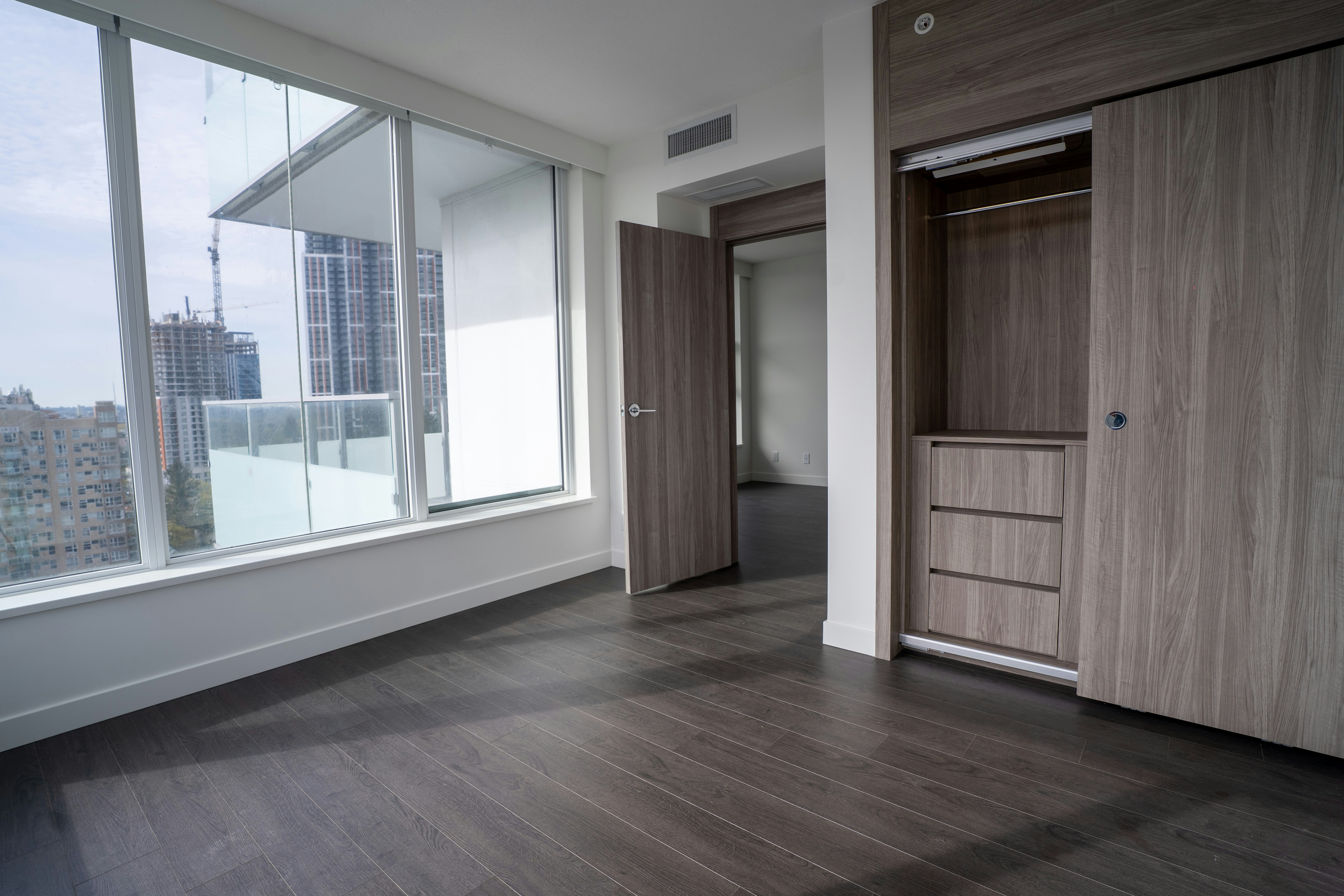 2405-13778 100 Avenue, Surrey, BC, V3T 0V3 - 8