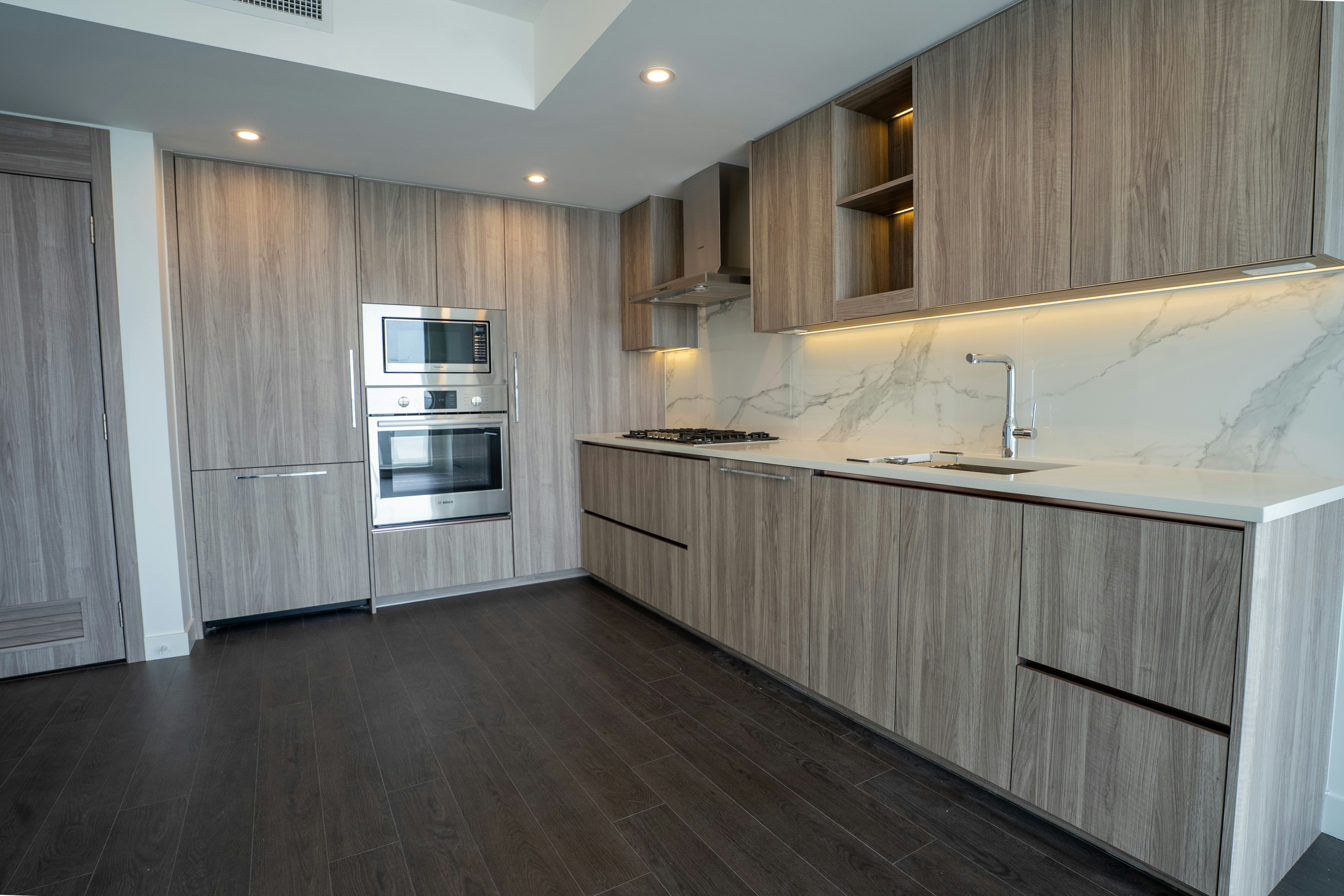 2405-13778 100 Avenue, Surrey, BC, V3T 0V3 3