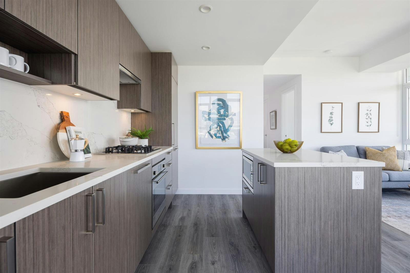 4002-13350 Central Avenue, Surrey, BC, V3T 0S1 - 2