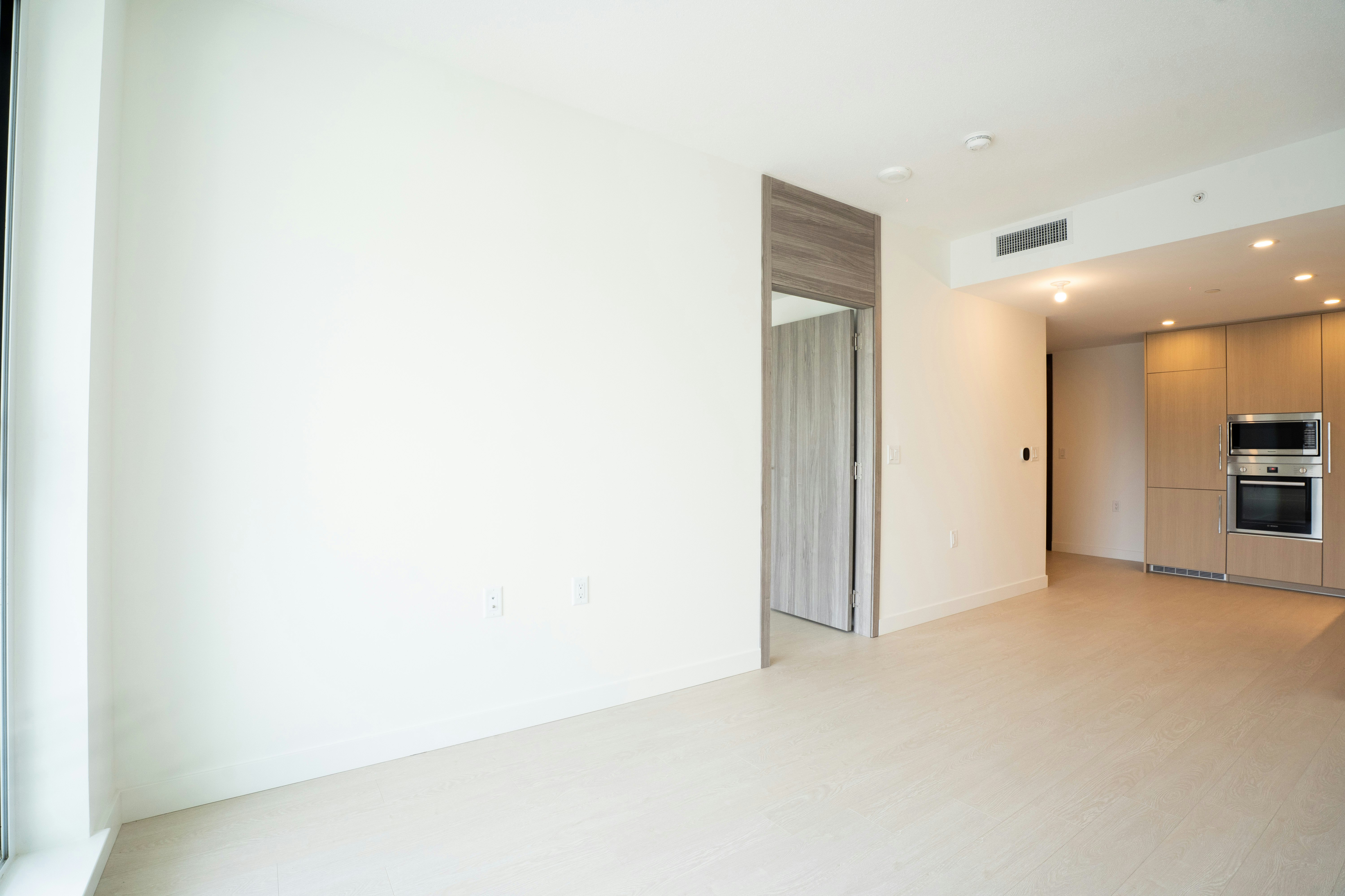 2203-13778 100 Avenue, Surrey, BC, V3T 0V3 - 9