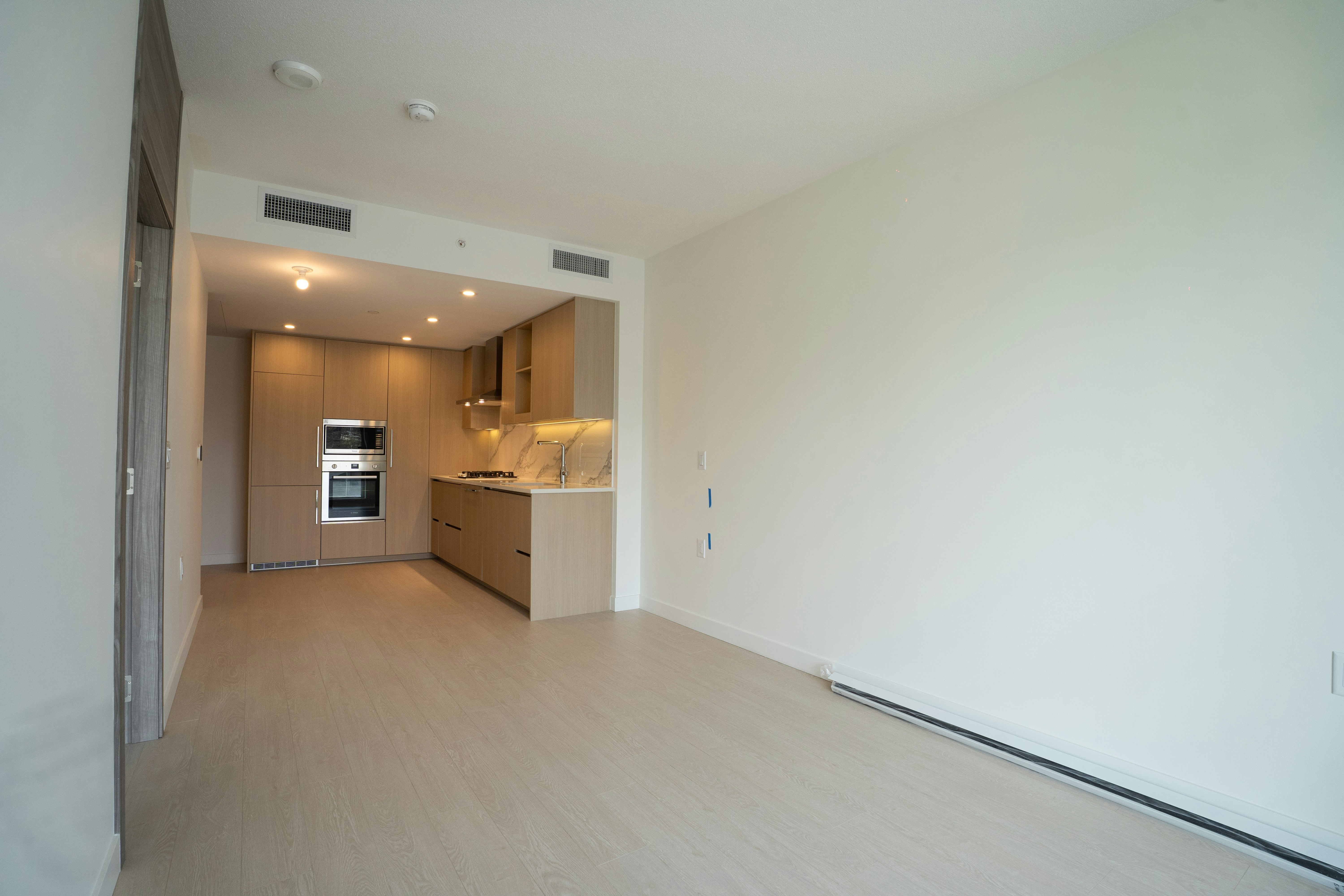 2203-13778 100 Avenue, Surrey, BC, V3T 0V3 - 6