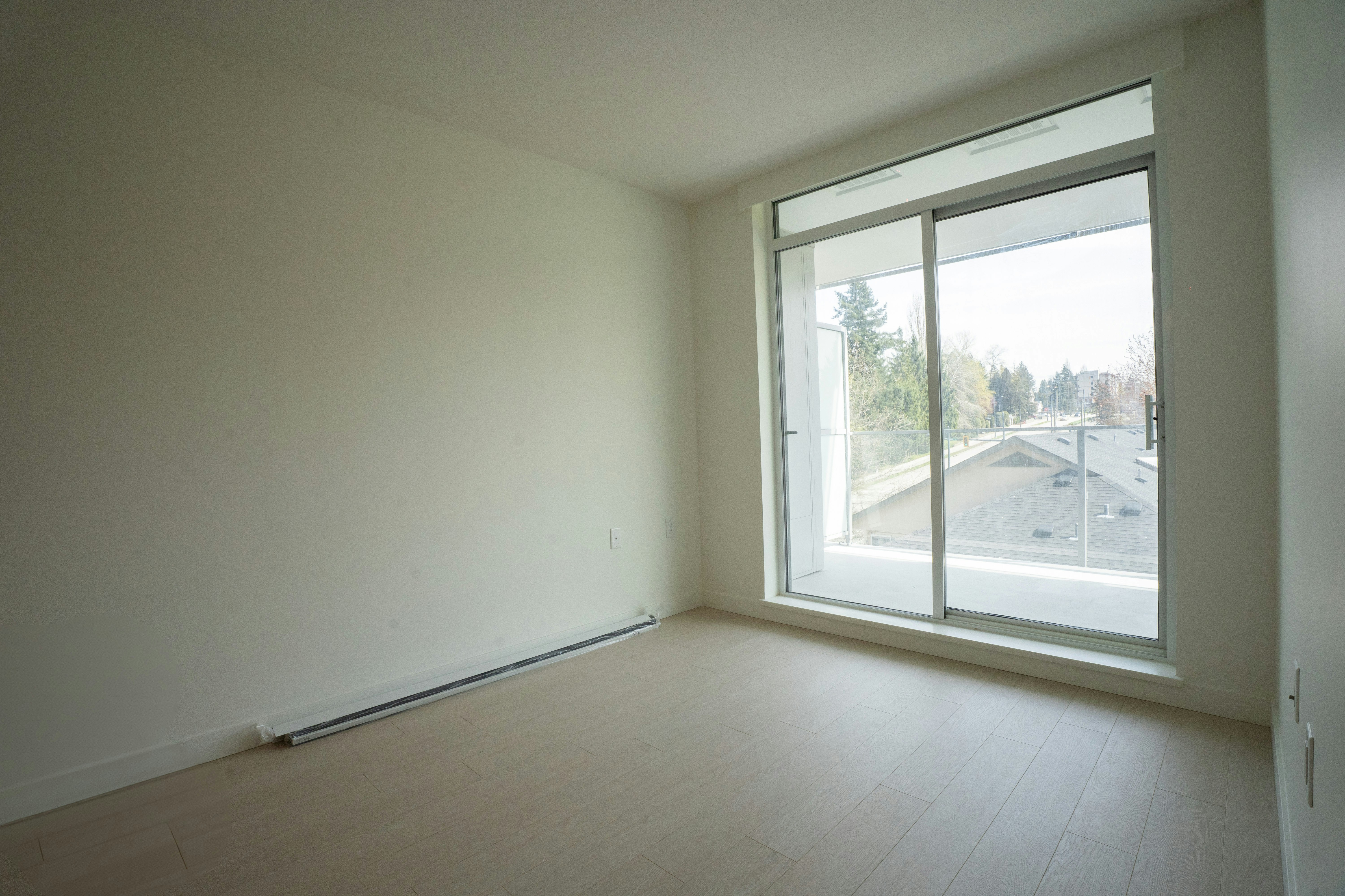 2203-13778 100 Avenue, Surrey, BC, V3T 0V3 - 8