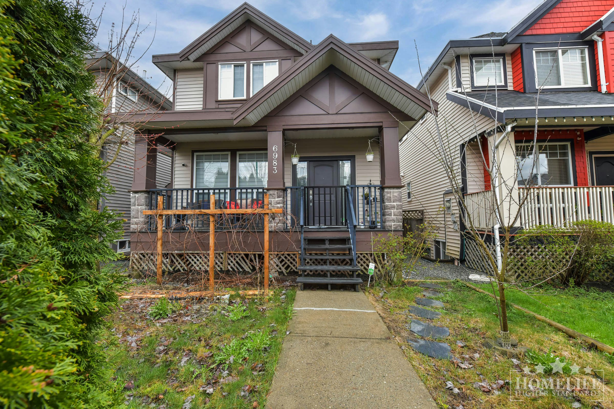 Coach House-6983 192 Street, Surrey, BC, V4N 5W6