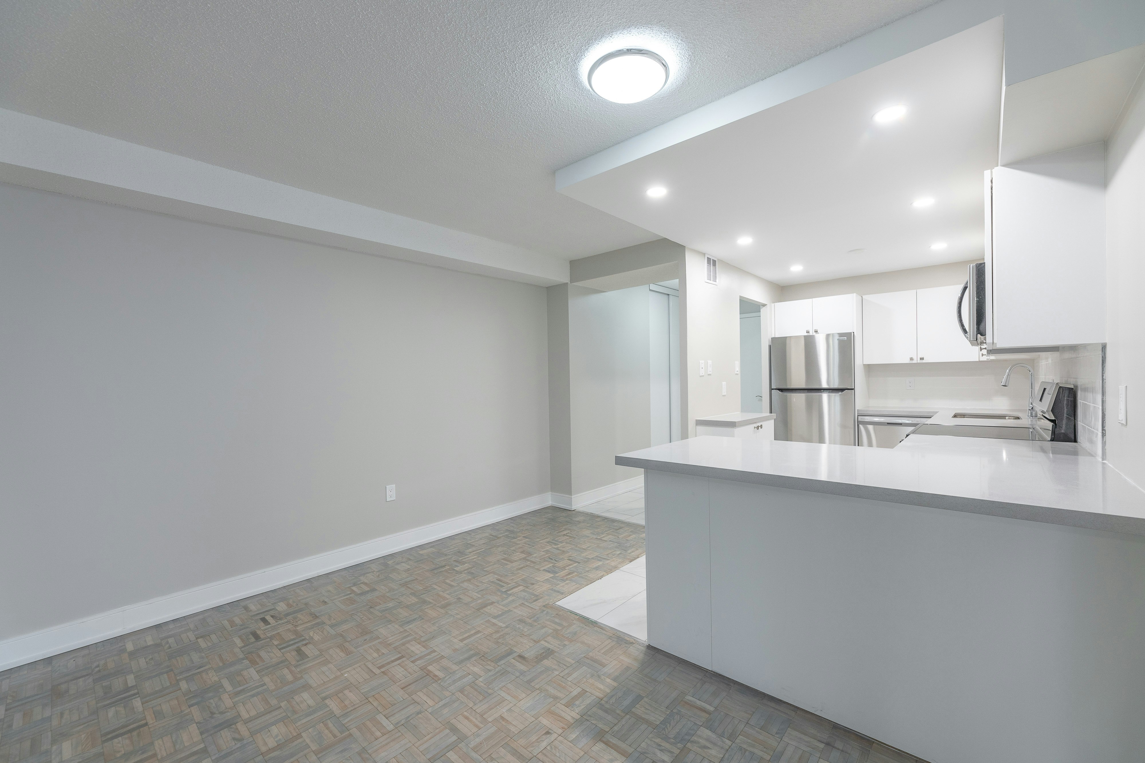 MULTIPLEUNITS-3575 Kaneff Crescent, Mississauga, ON, L5A 3Y5 - 9