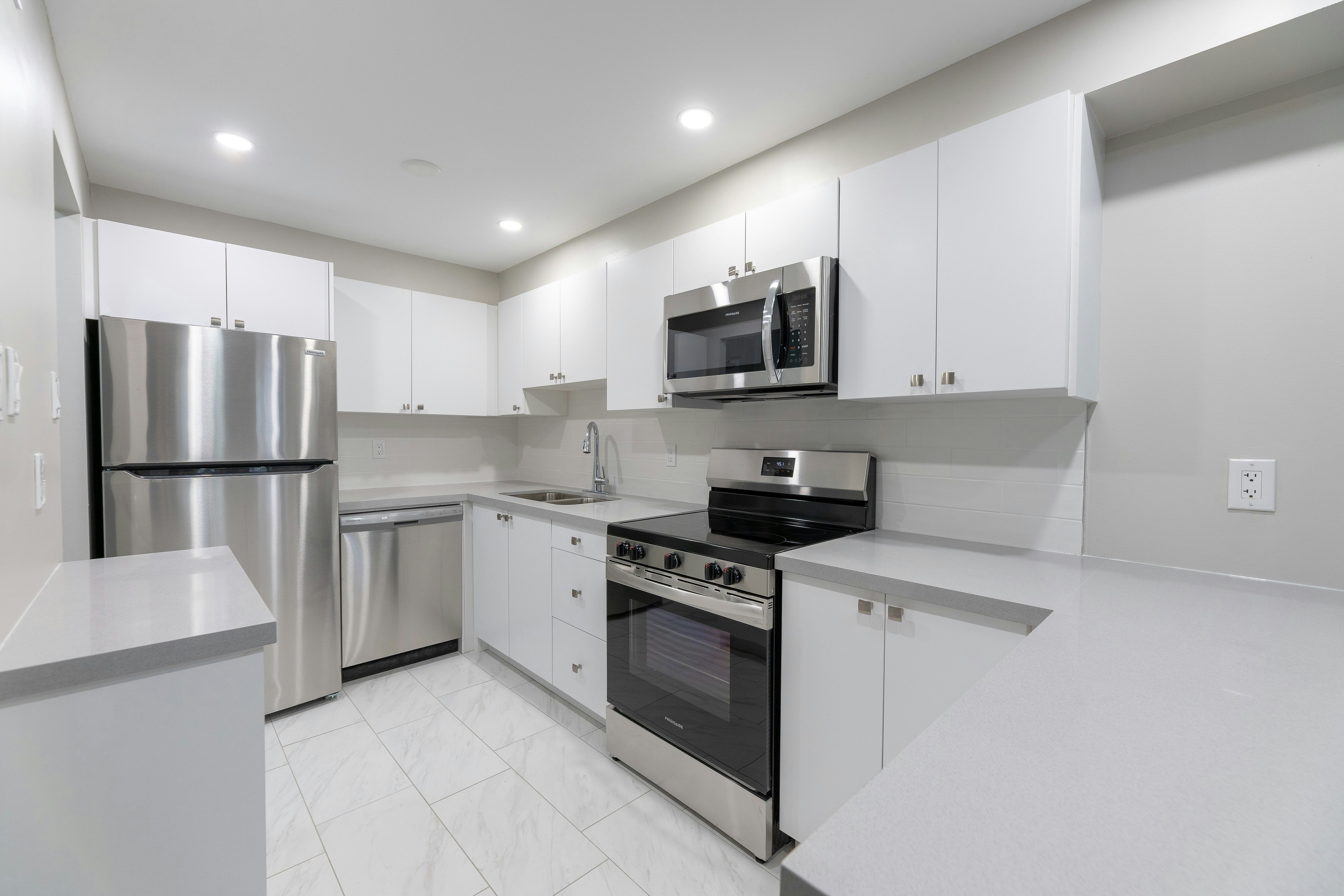 MULTIPLEUNITS-3575 Kaneff Crescent, Mississauga, ON, L5A 3Y5 - 5