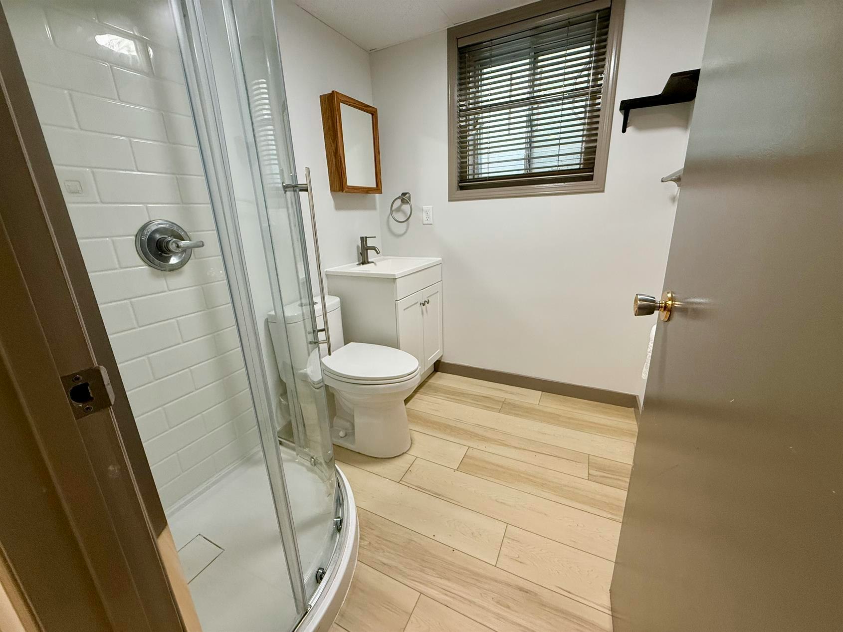 7921 LOWER (Basement Suite)-7921 81 Avenue, Edmonton, AB, T6C 0V6 - 6