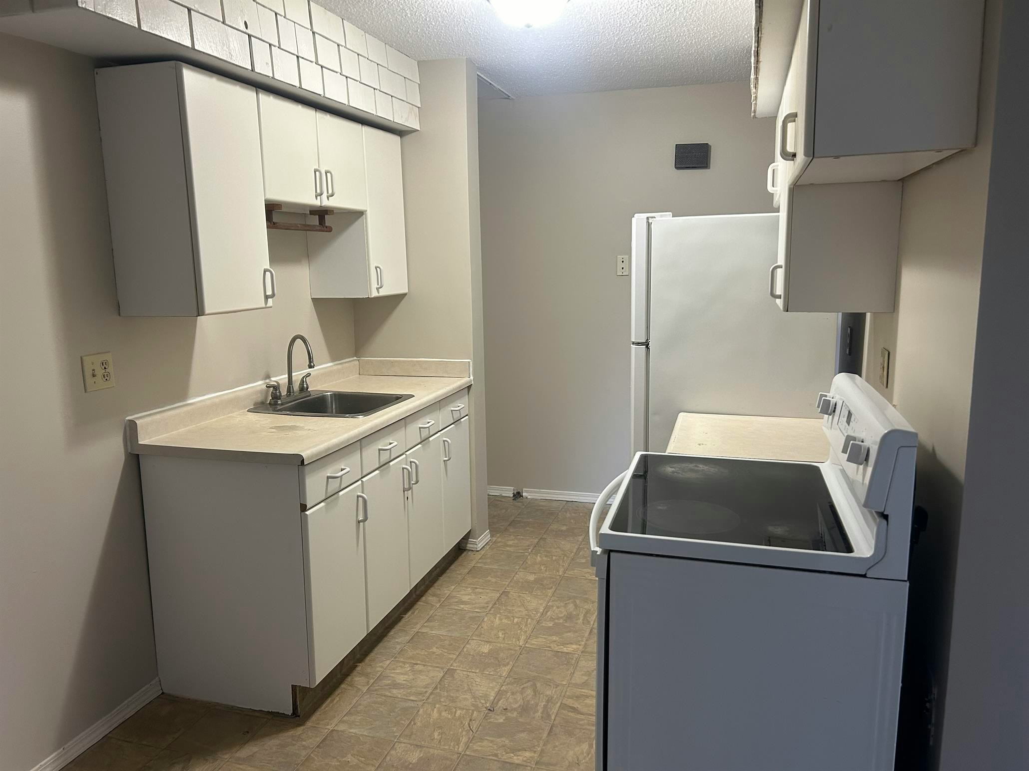 5-14215 82 Street, Edmonton, AB, T5E 2V7 - 8