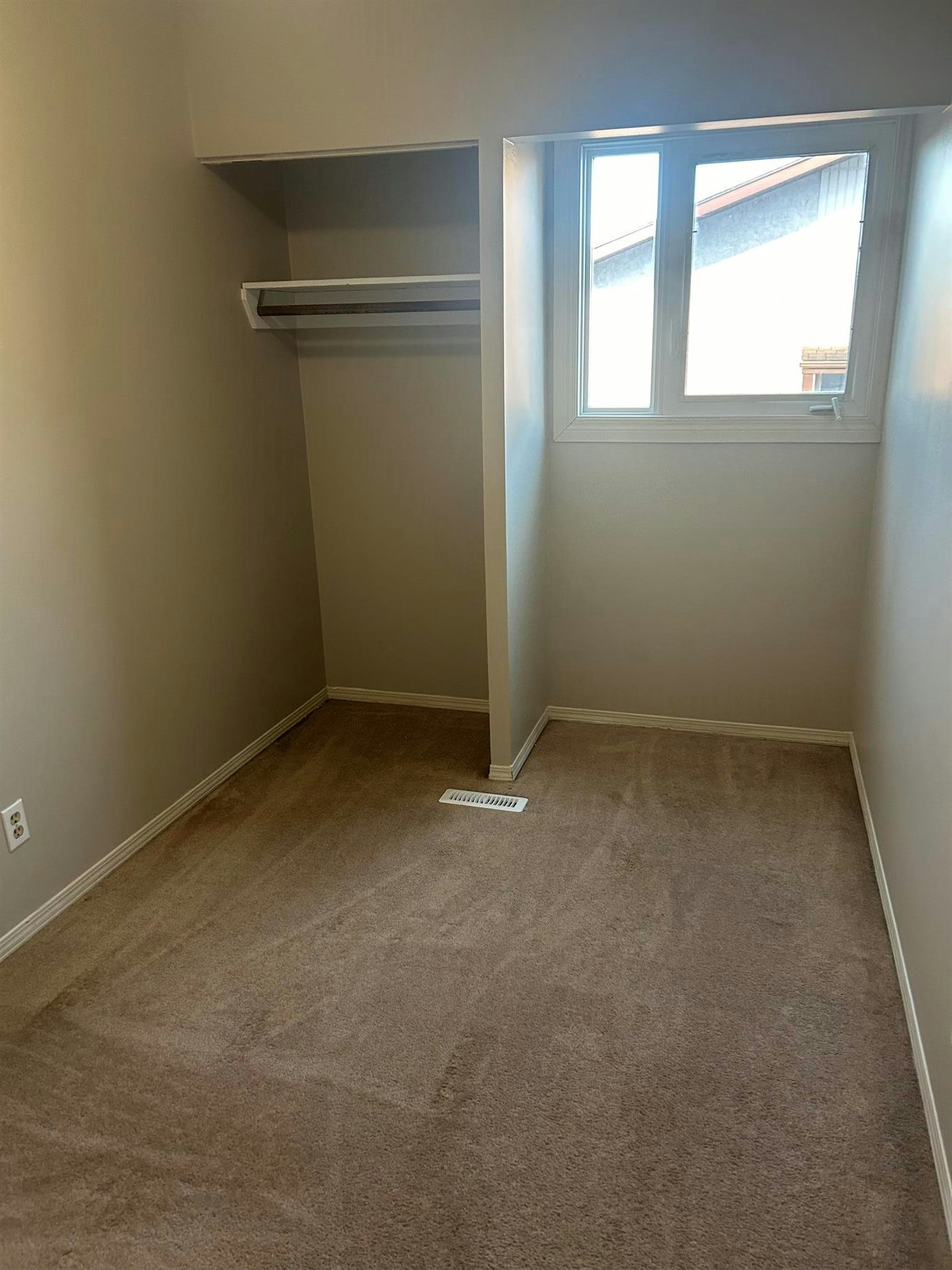 5-14215 82 Street, Edmonton, AB, T5E 2V7 - 5