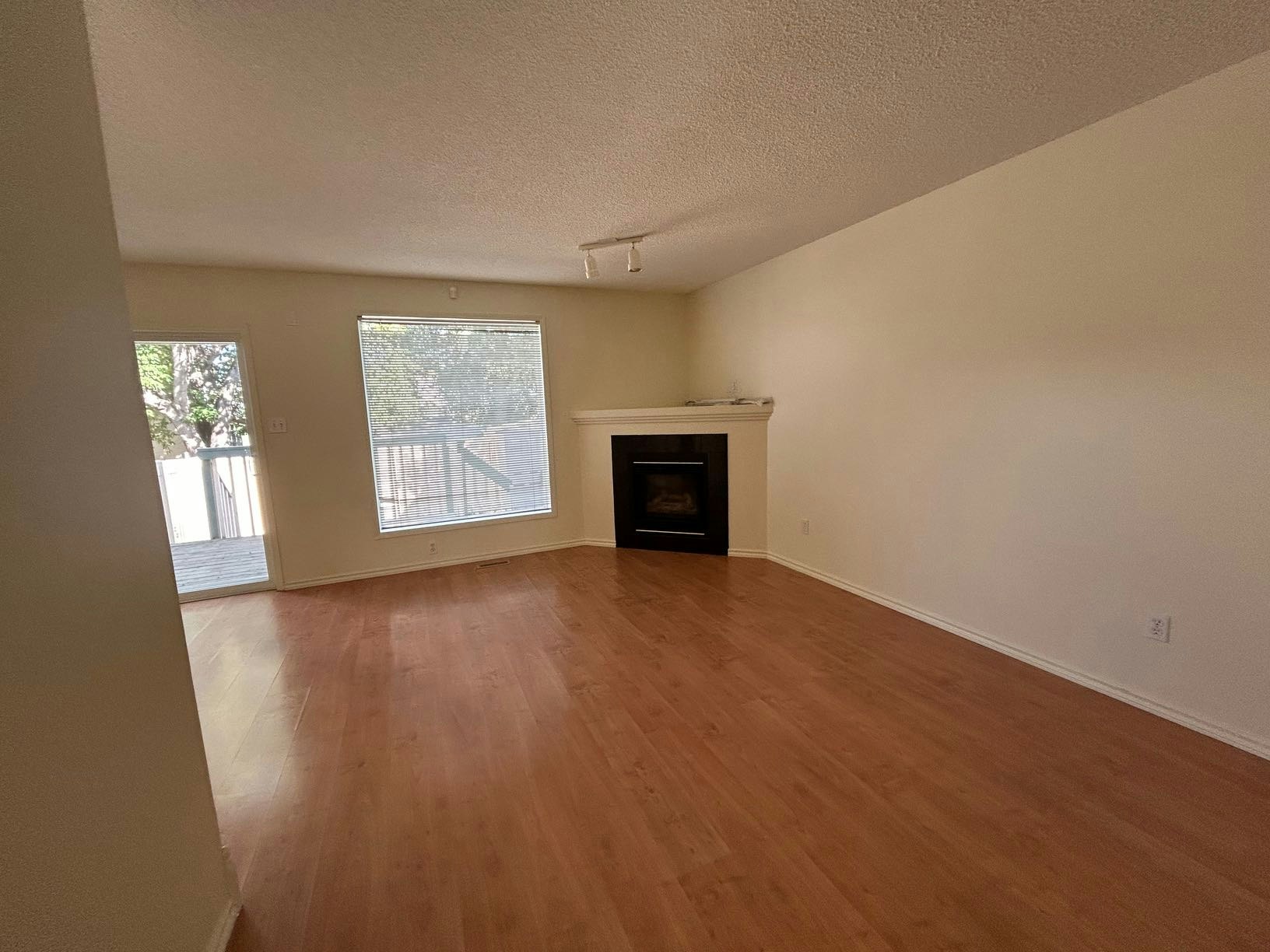 20-15215 126 Street, Edmonton, AB, T5X 5Z3 - 5