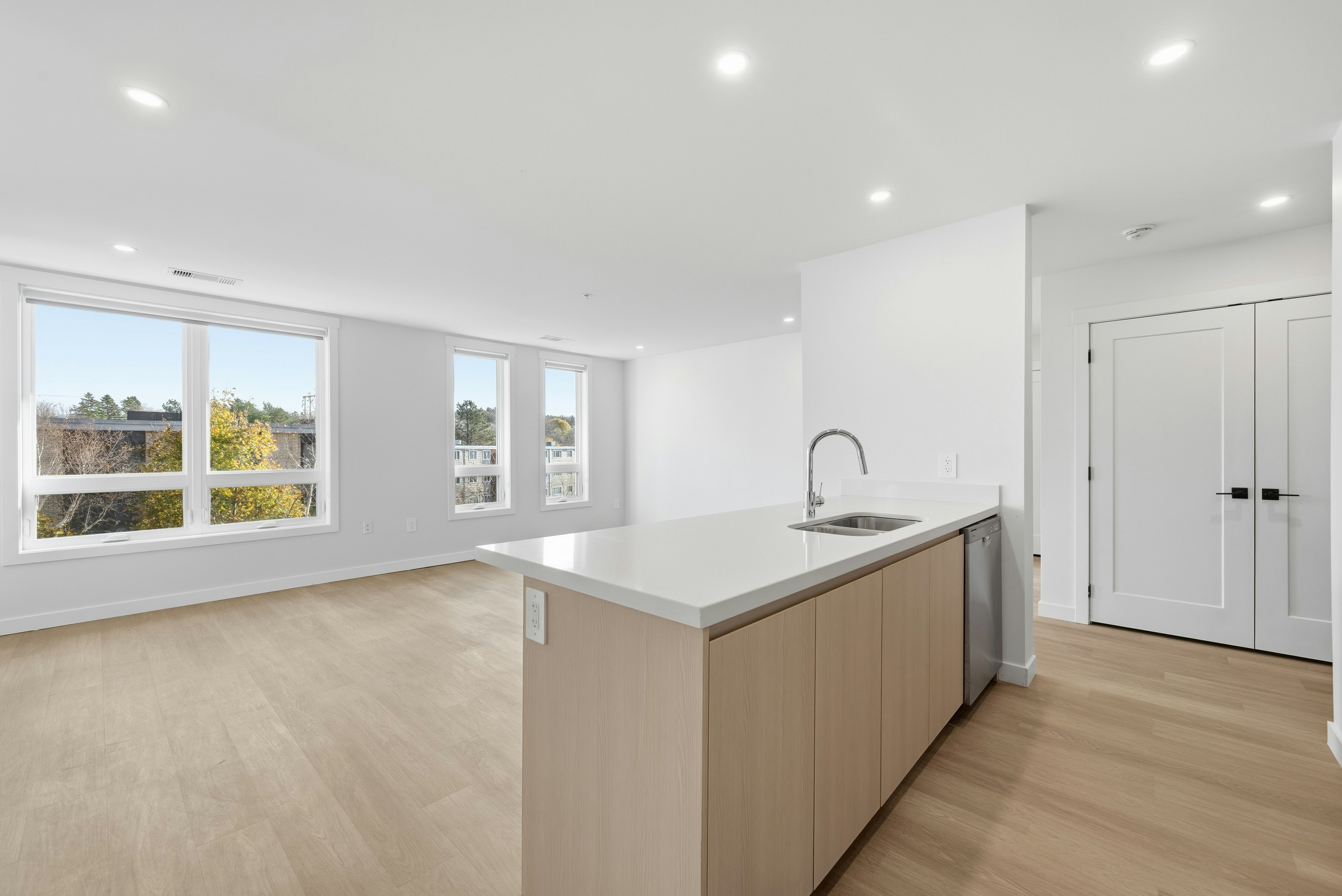 211-95 Caledonia Road, Dartmouth, NS, B2X 1K9