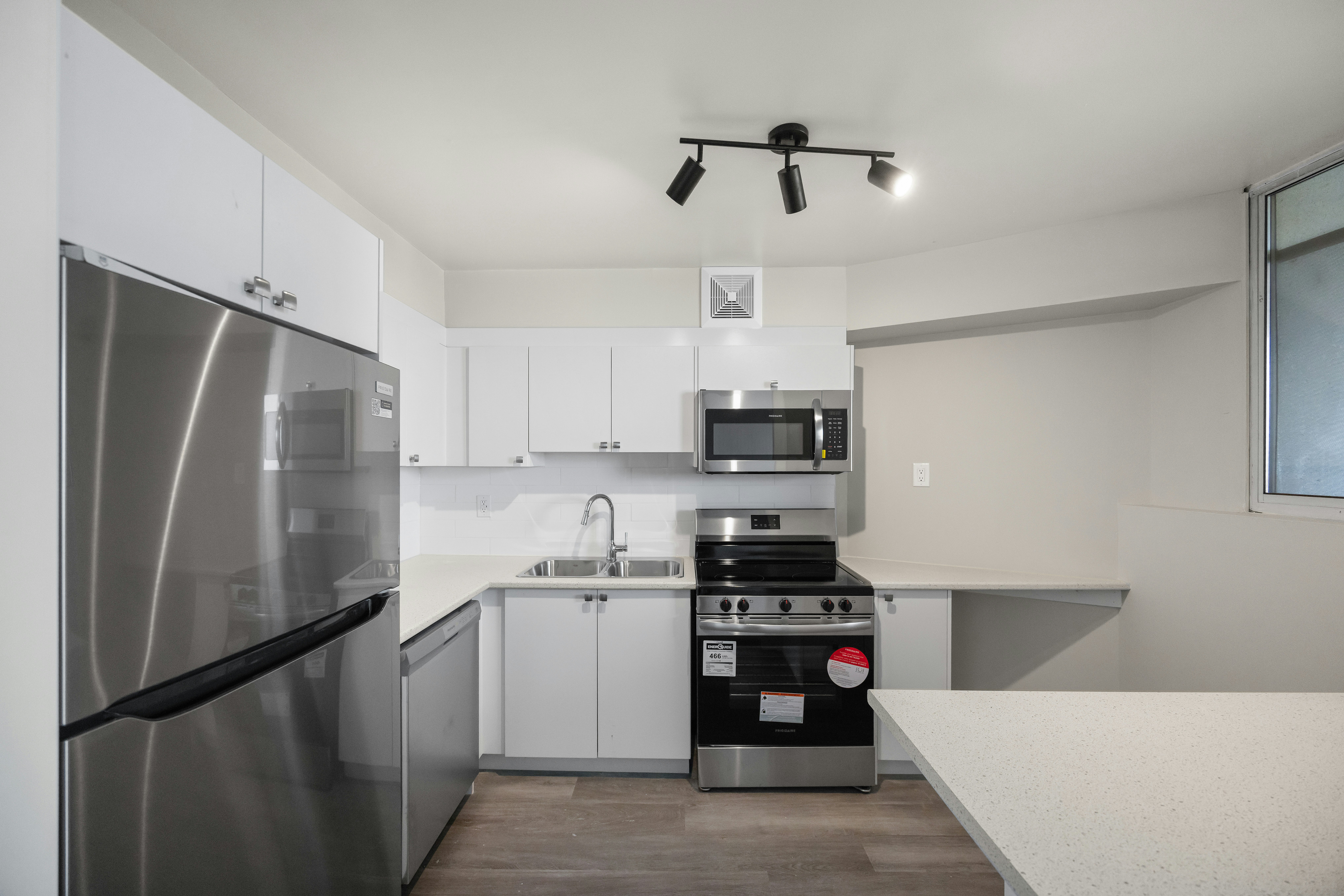 Unit C (New)-210 Steeles Avenue West, Brampton, ON, L6Y 2K3 - 2