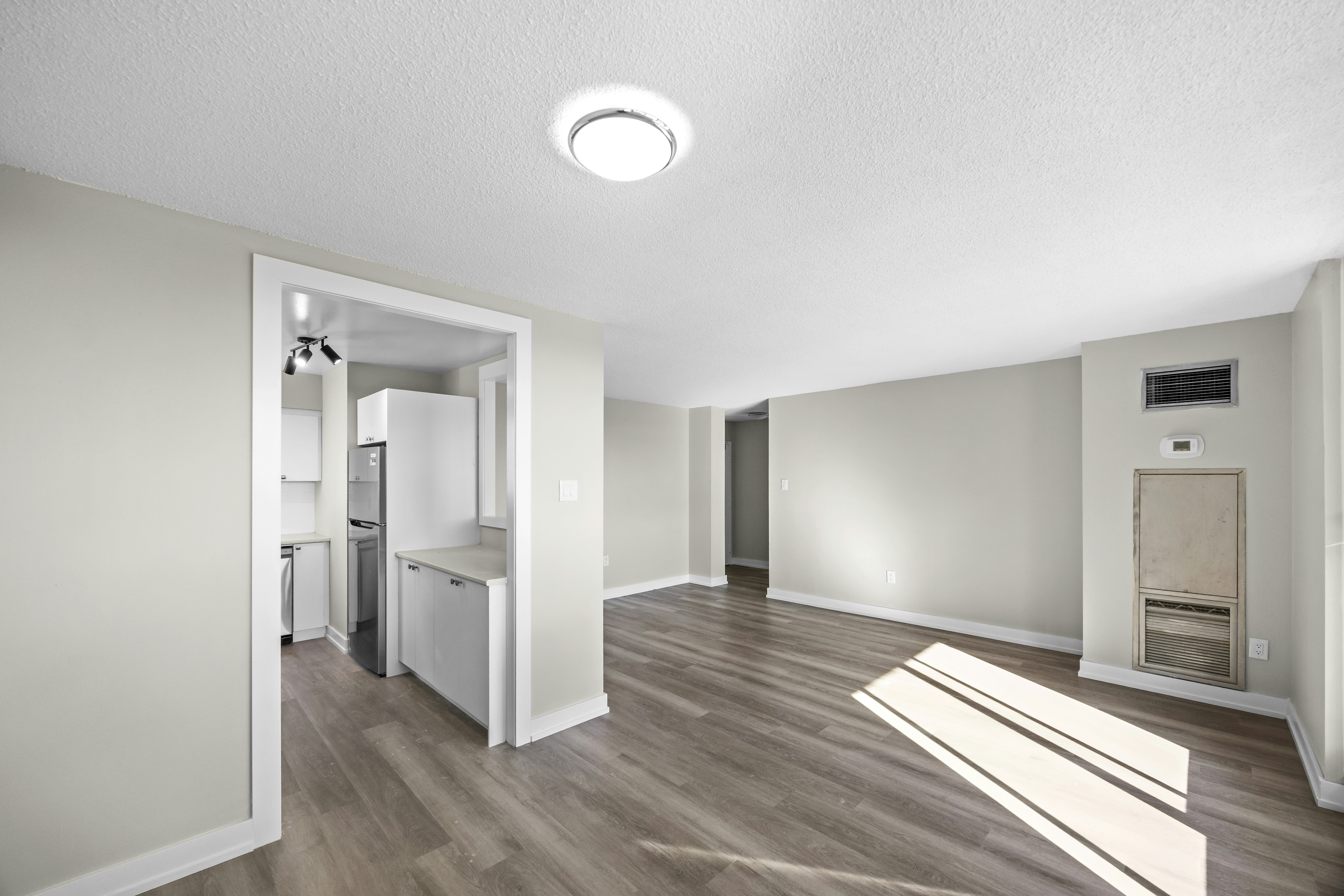 Unit D (New)-210 Steeles Avenue West, Brampton, ON, L6Y 2K3 - 4