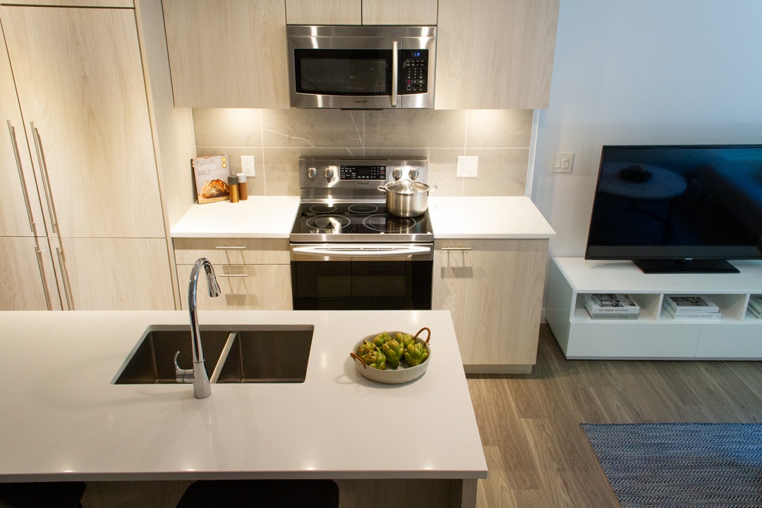 1711 Lions Gate Lane, North Vancouver, BC, V7P 0E3 - 6
