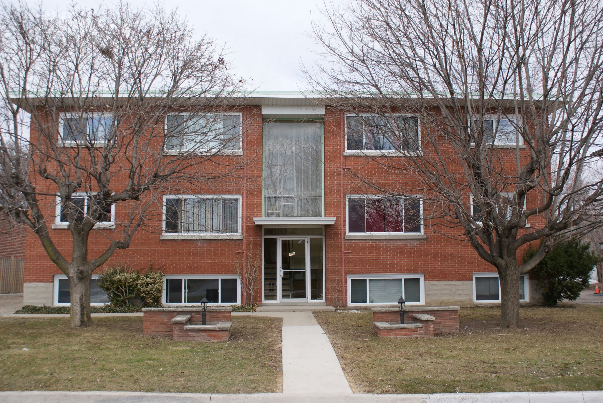 4-120 Clive Road, Kitchener, ON, N2H 3N6