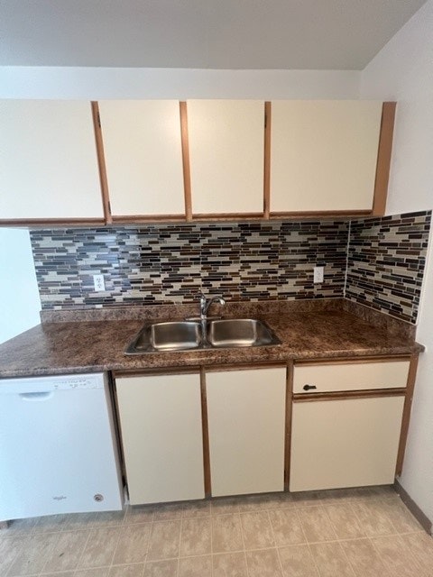 104-10011 150 Street, Surrey, BC, V3R 4A7 - 17