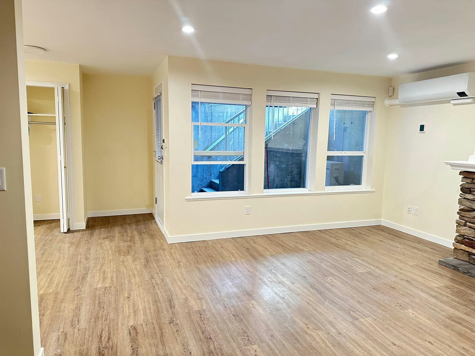 Basement-6292 167a Street, Surrey, BC, V3S 9L4 - 4