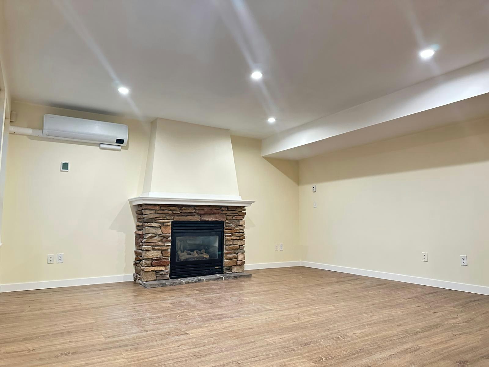 Basement-6292 167a Street, Surrey, BC, V3S 9L4 - 3