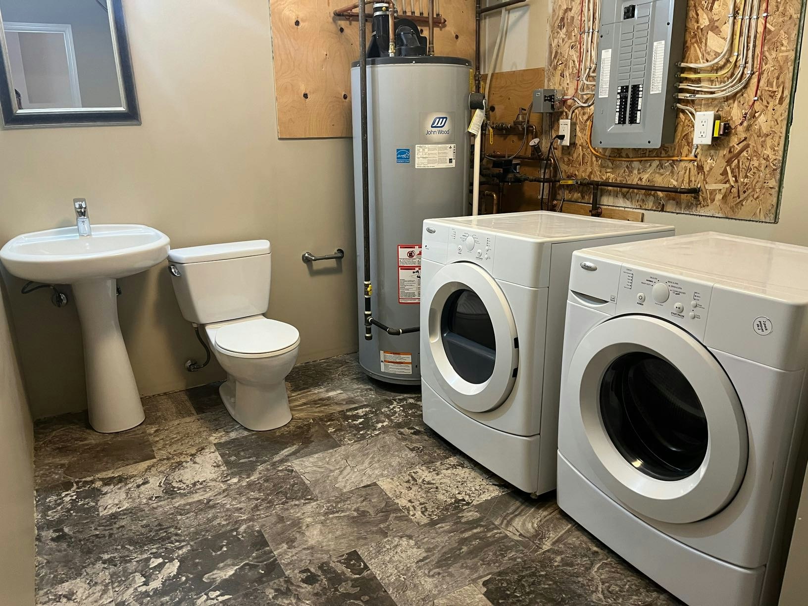 B-3 Richfield Crescent, Sylvan Lake, AB, T4S 0J8 - 5