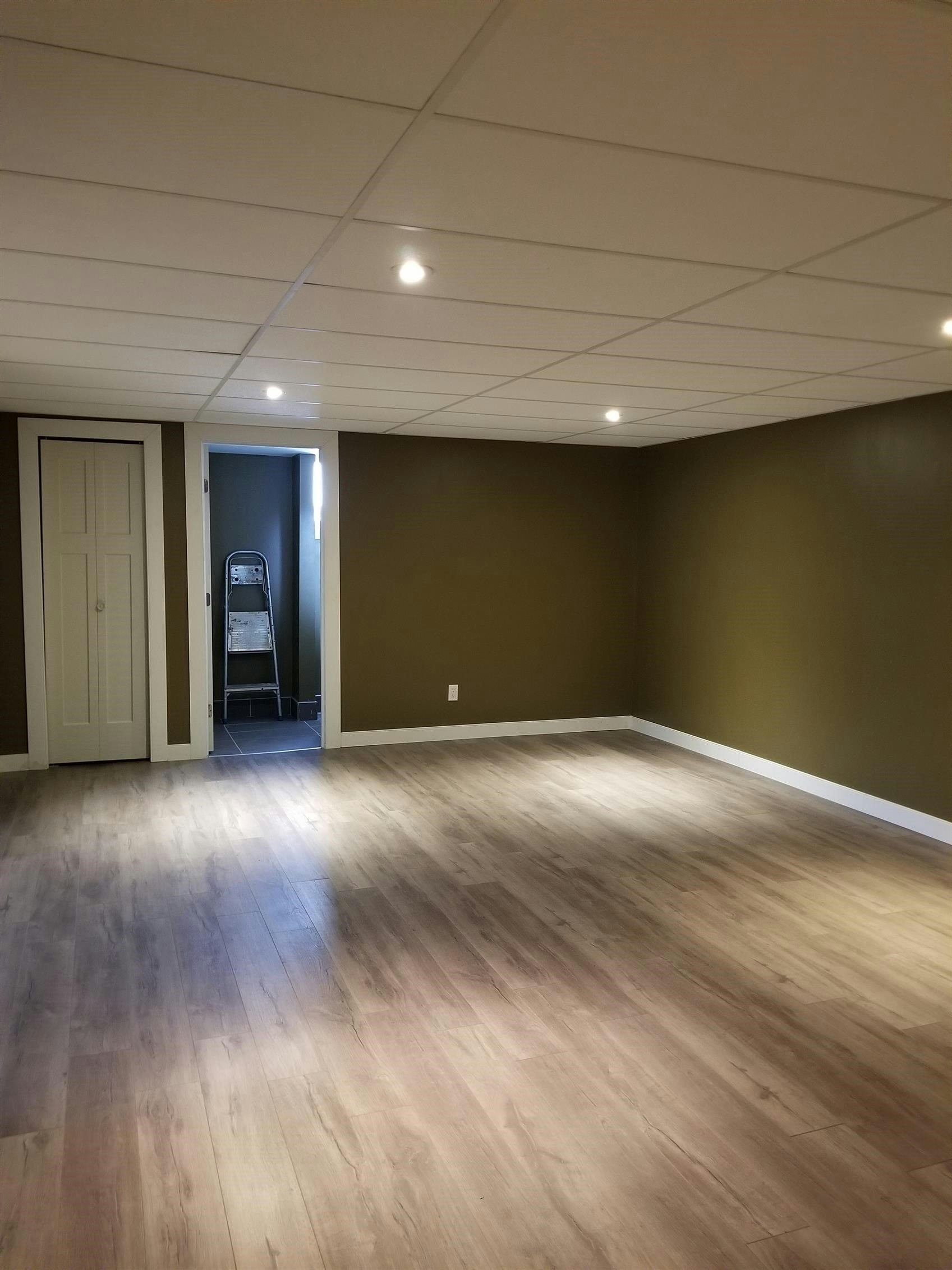 Lower-5505 46 Street, Olds, AB, T4H 1H5 - 3