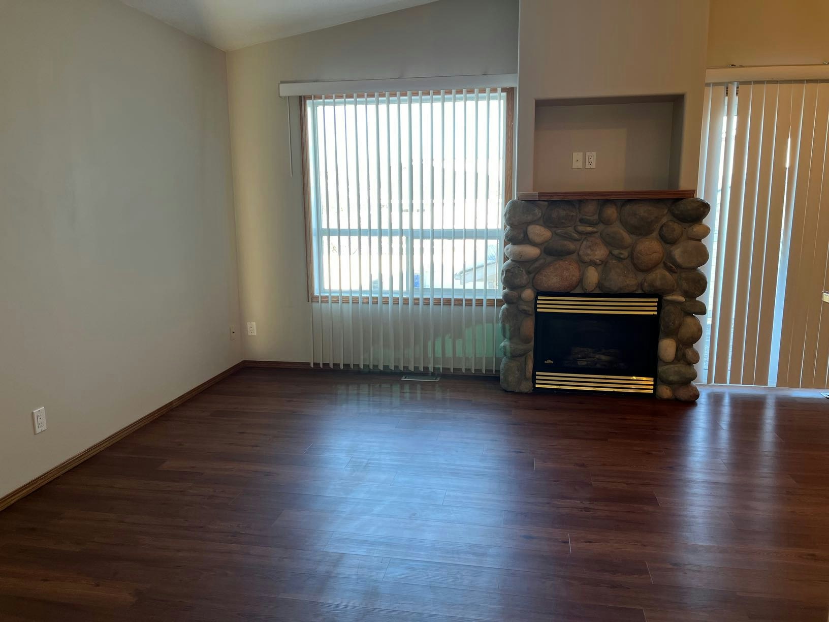 12-12 Avery Street, Red Deer, AB, T4R 2V5 - 4