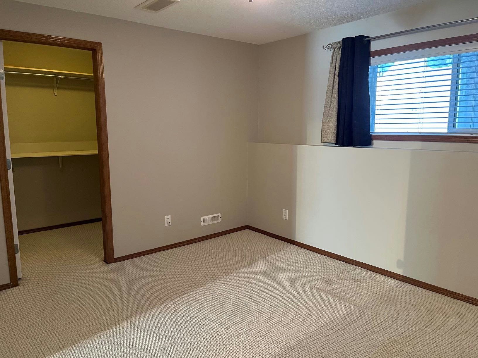 12-12 Avery Street, Red Deer, AB, T4R 2V5 - 5