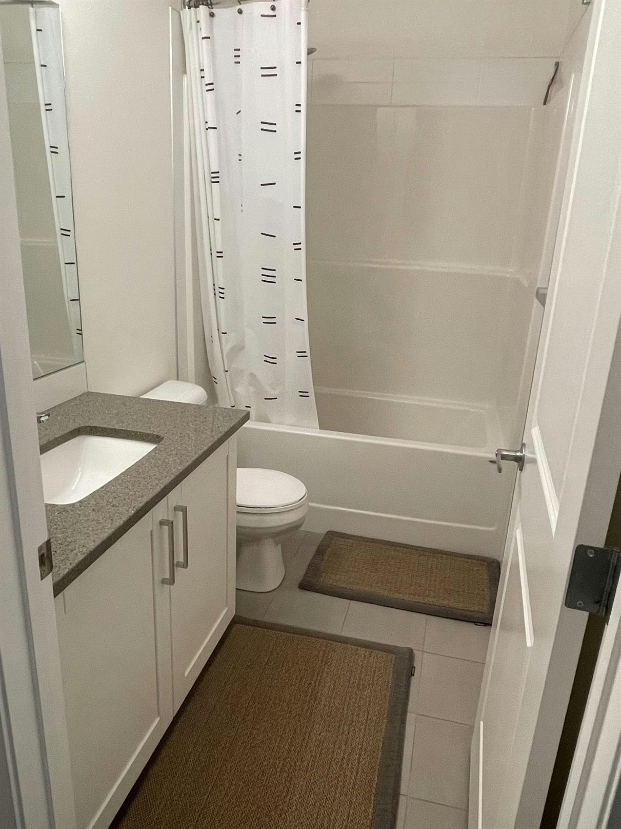 207-30 Mahogany Mews SE, Calgary, AB, T3M 3H4 - 7