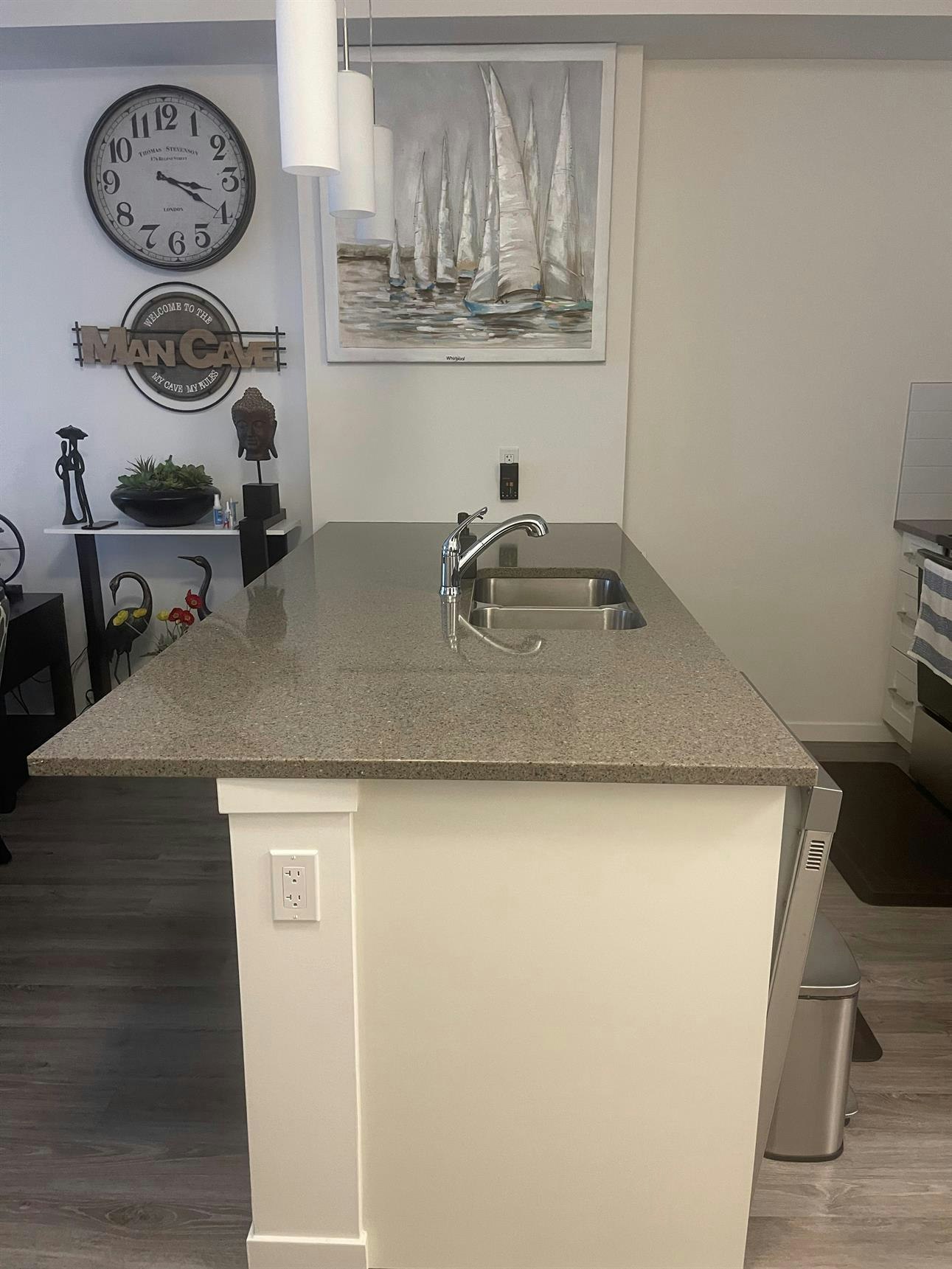 207-30 Mahogany Mews SE, Calgary, AB, T3M 3H4 - 3