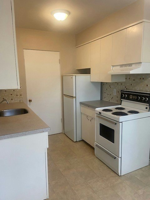 15-11821 105 Street, Edmonton, AB, T5G 2N1 - 3