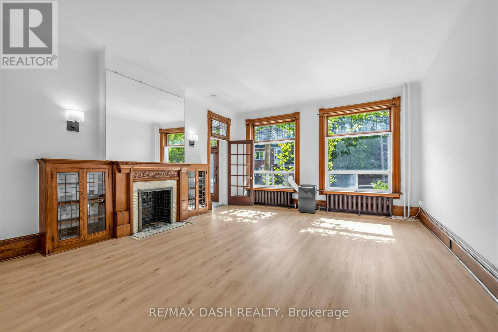 1-665 Huron, Toronto, ON, M5R 2R8 - 2