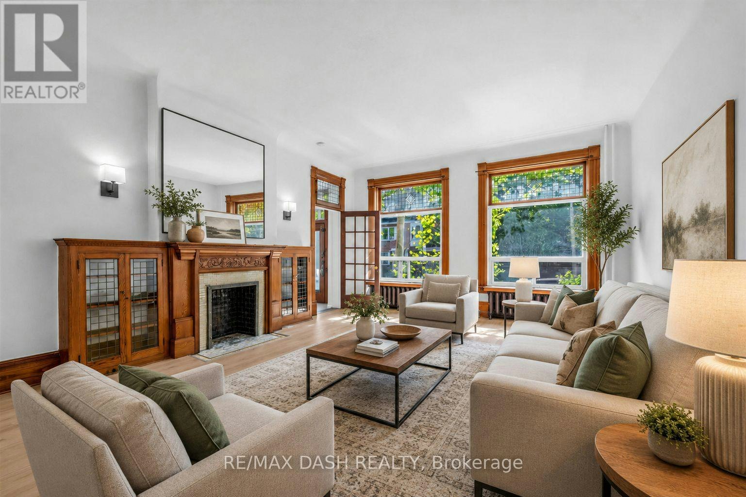 1-665 Huron, Toronto, ON, M5R 2R8