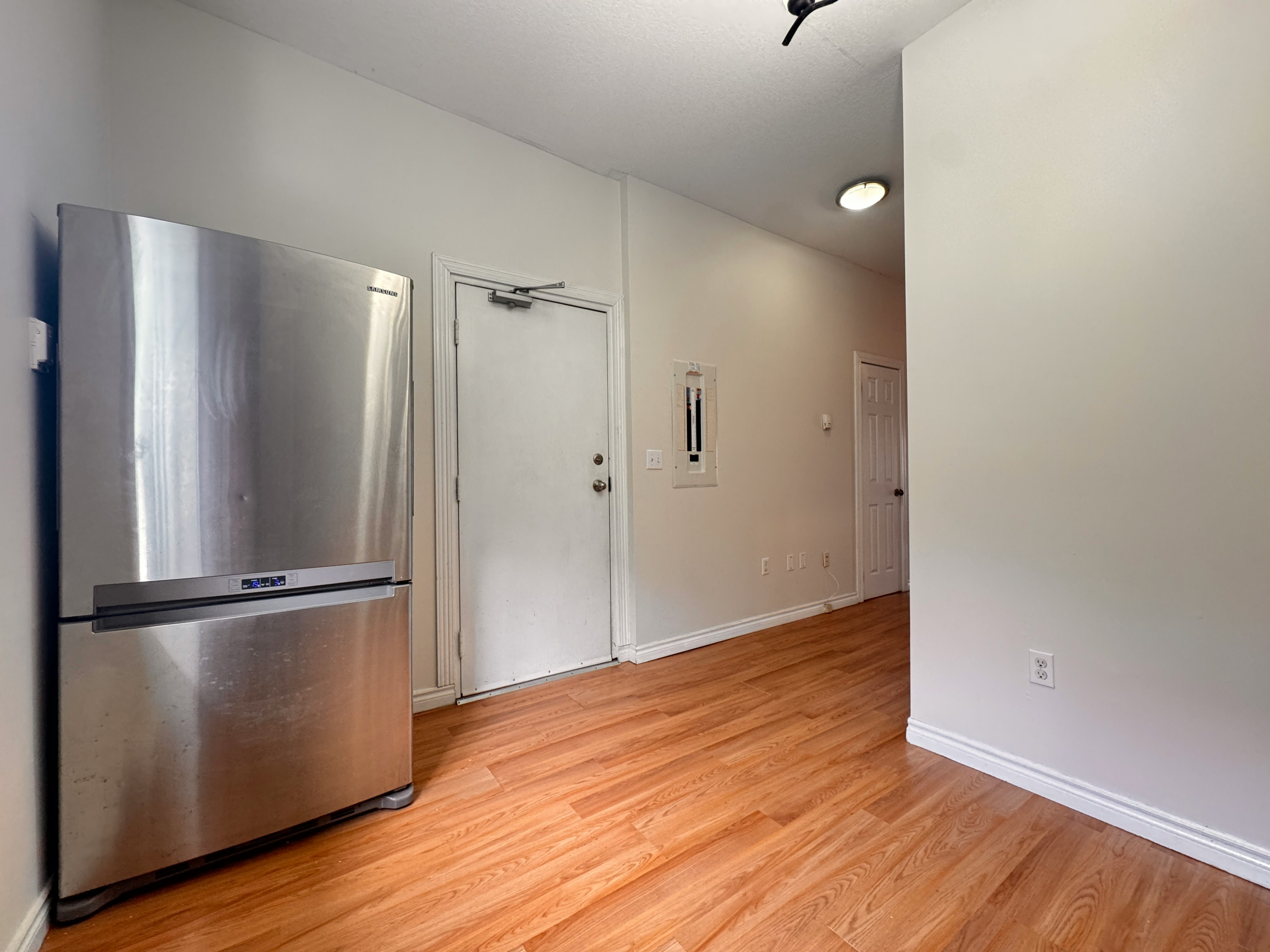 3-159 Church Street, Kitchener, ON, N2G 2S5 - 3