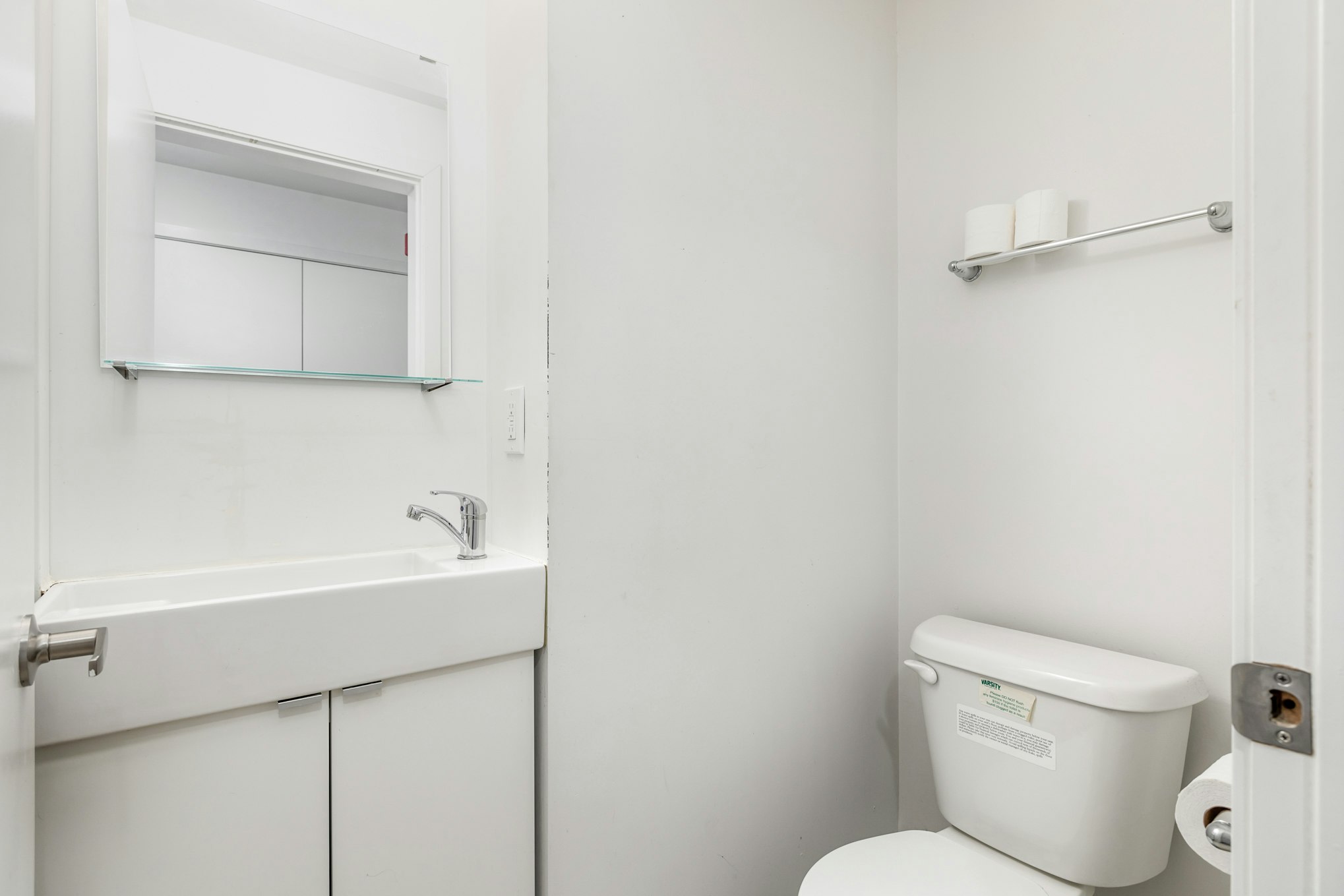 211-1800 Simcoe Street North, Oshawa, ON, L1G 0C2 - 12