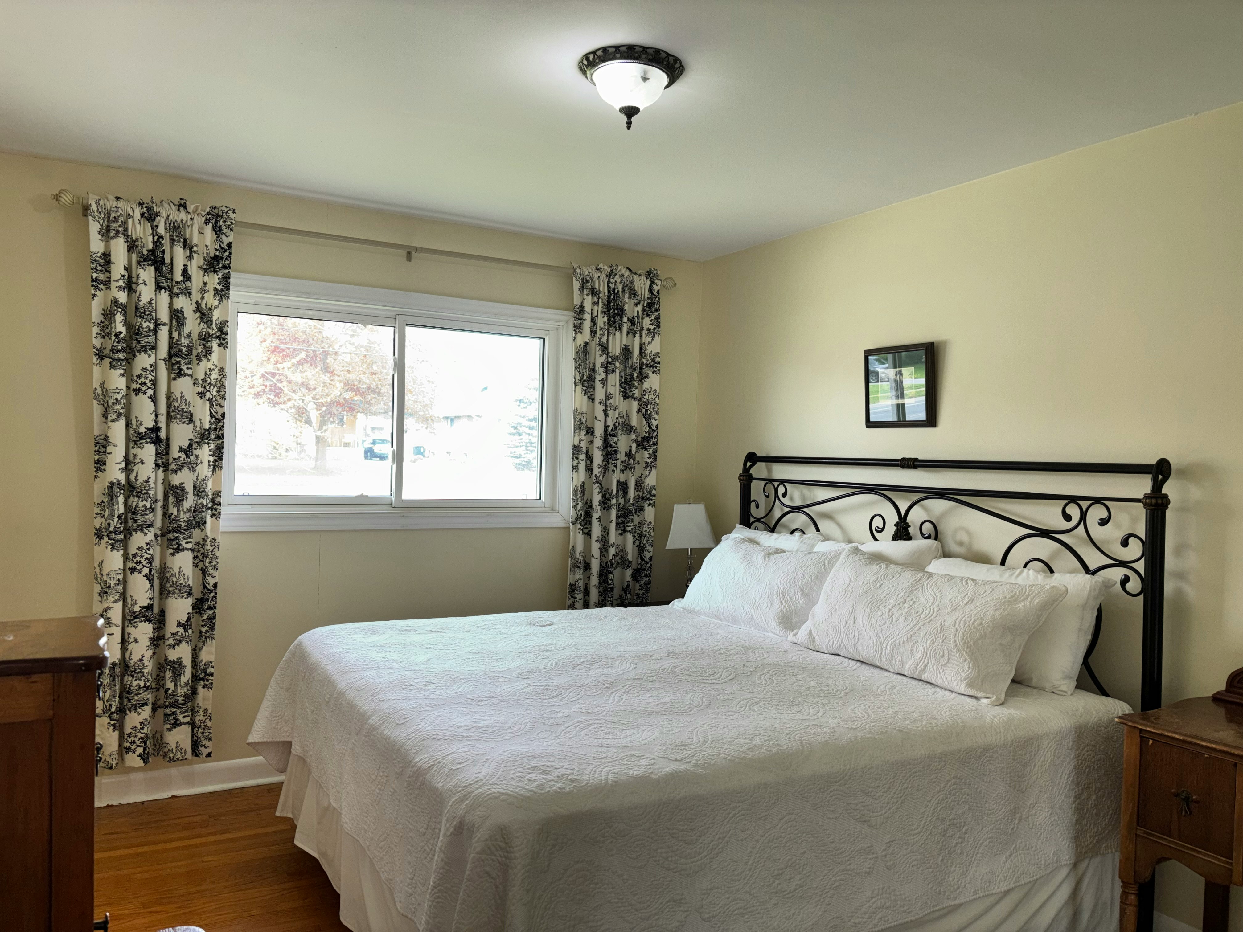 1383 Montreal Street, Kingston, ON, K7K 3L7 - 8