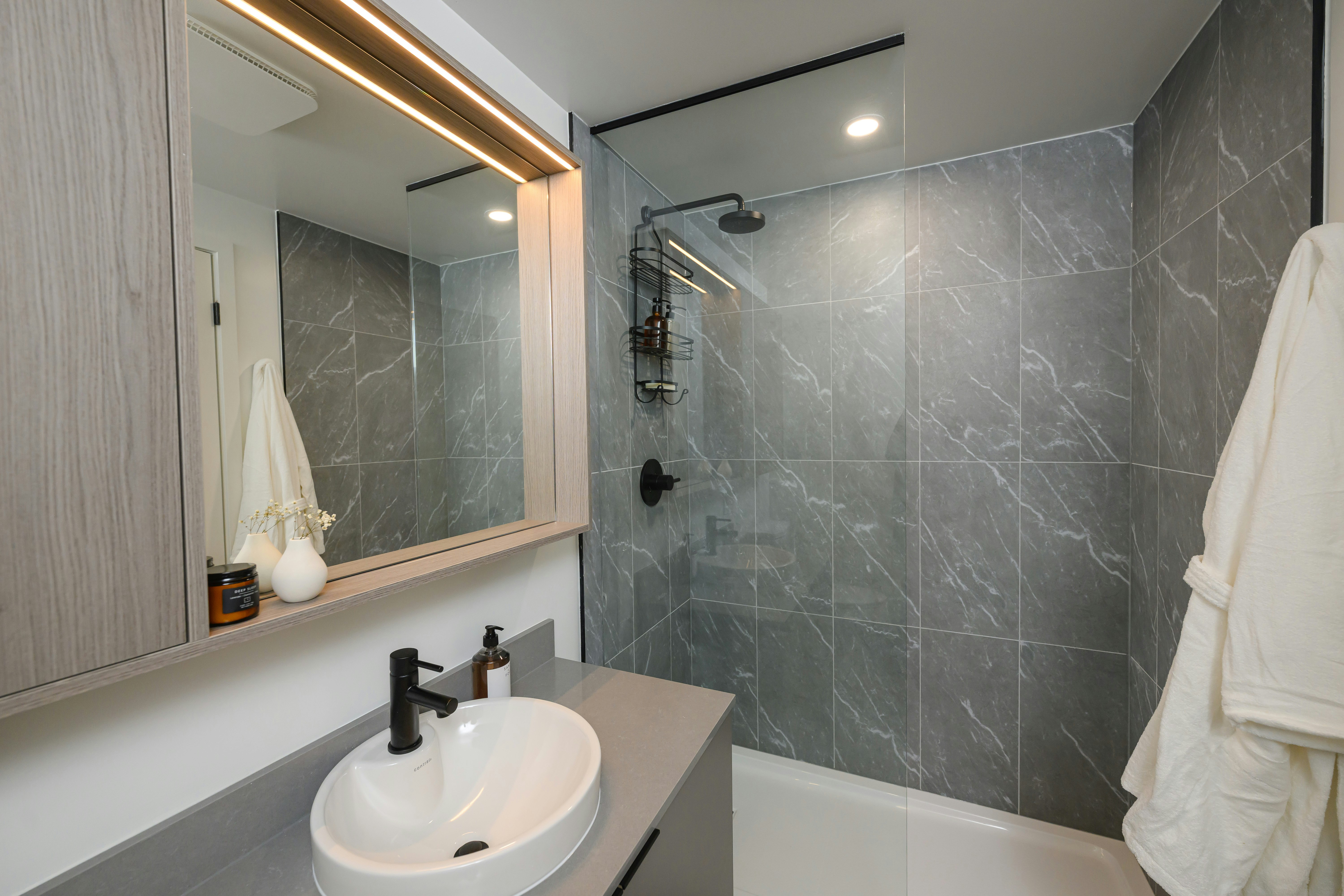 1 Bedroom + Den-73 Broadway Avenue, Toronto, ON, M4P 0G3 - 7