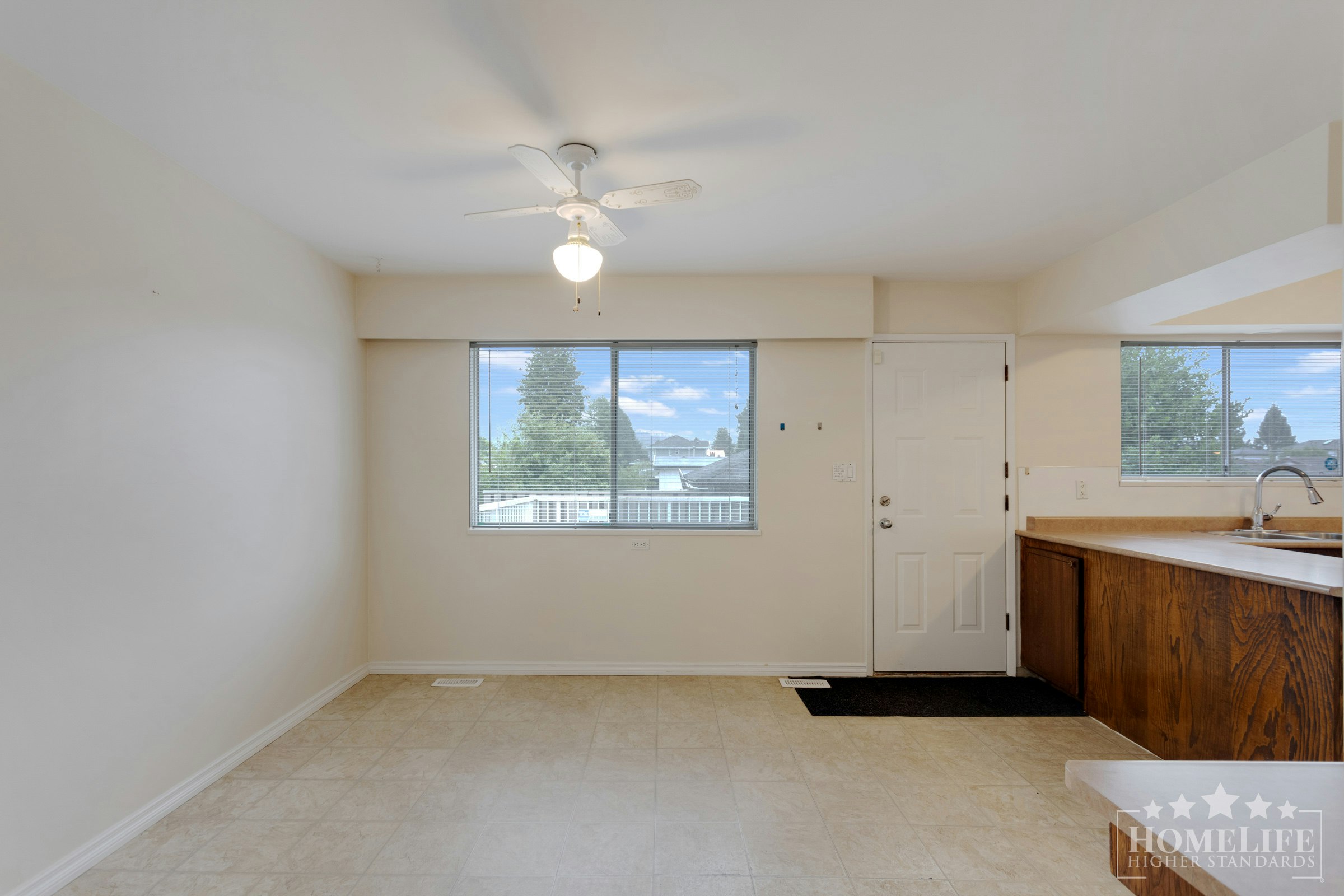 Duplex-1060 Fell Avenue, Burnaby, BC, V5B 3Y6 - 5