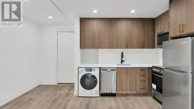 30-917 St Clair, Toronto, ON, M6C 1C7 - 12