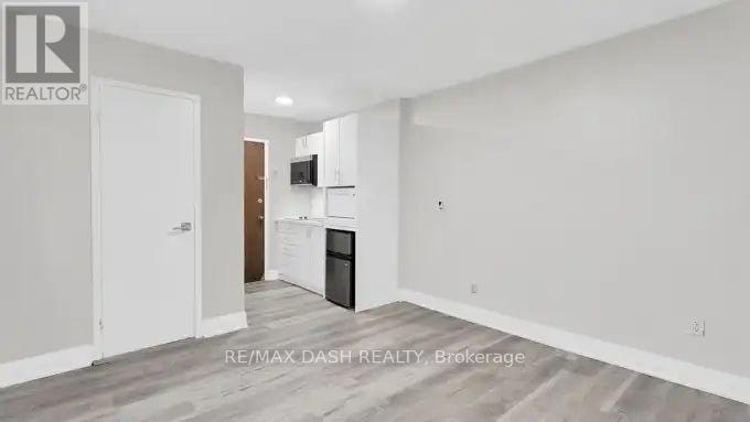 101-7 Thorburn, Toronto, ON, M6K 1C4 - 8