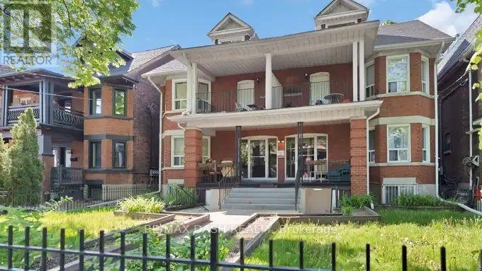 101-7 Thorburn, Toronto, ON, M6K 1C4 - 2