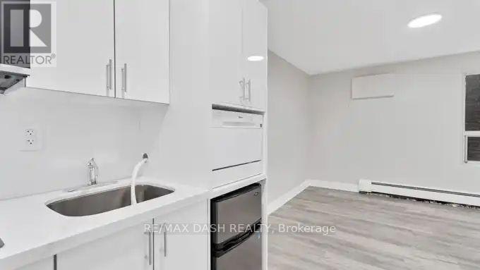 101-7 Thorburn, Toronto, ON, M6K 1C4 - 9