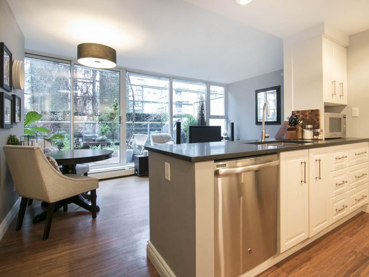 302-1008 Cambie Street, Vancouver, BC, V6B 6J7 - 2