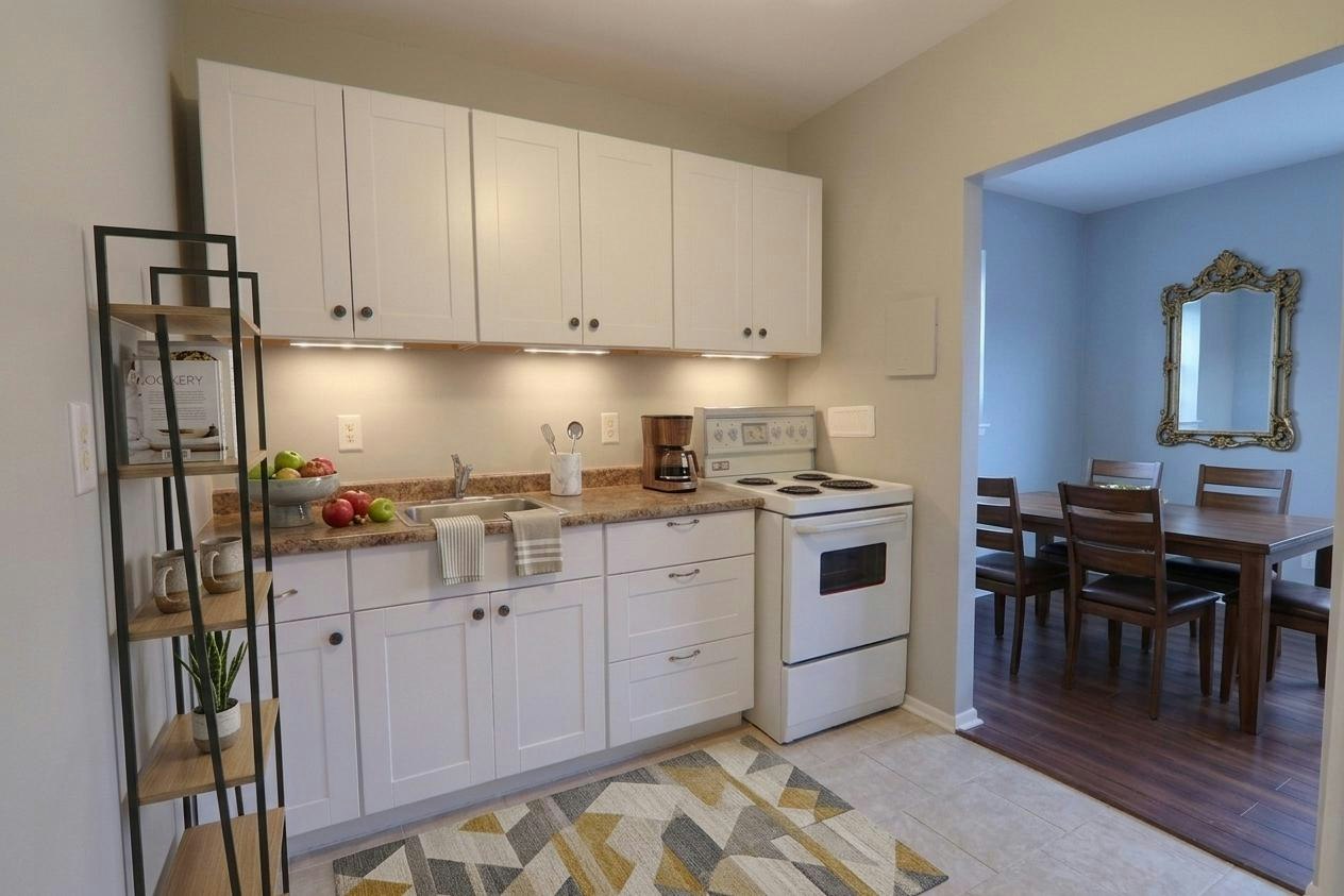 205-50 Mohawk Road West, Hamilton, ON, L9C 1V7 - 3