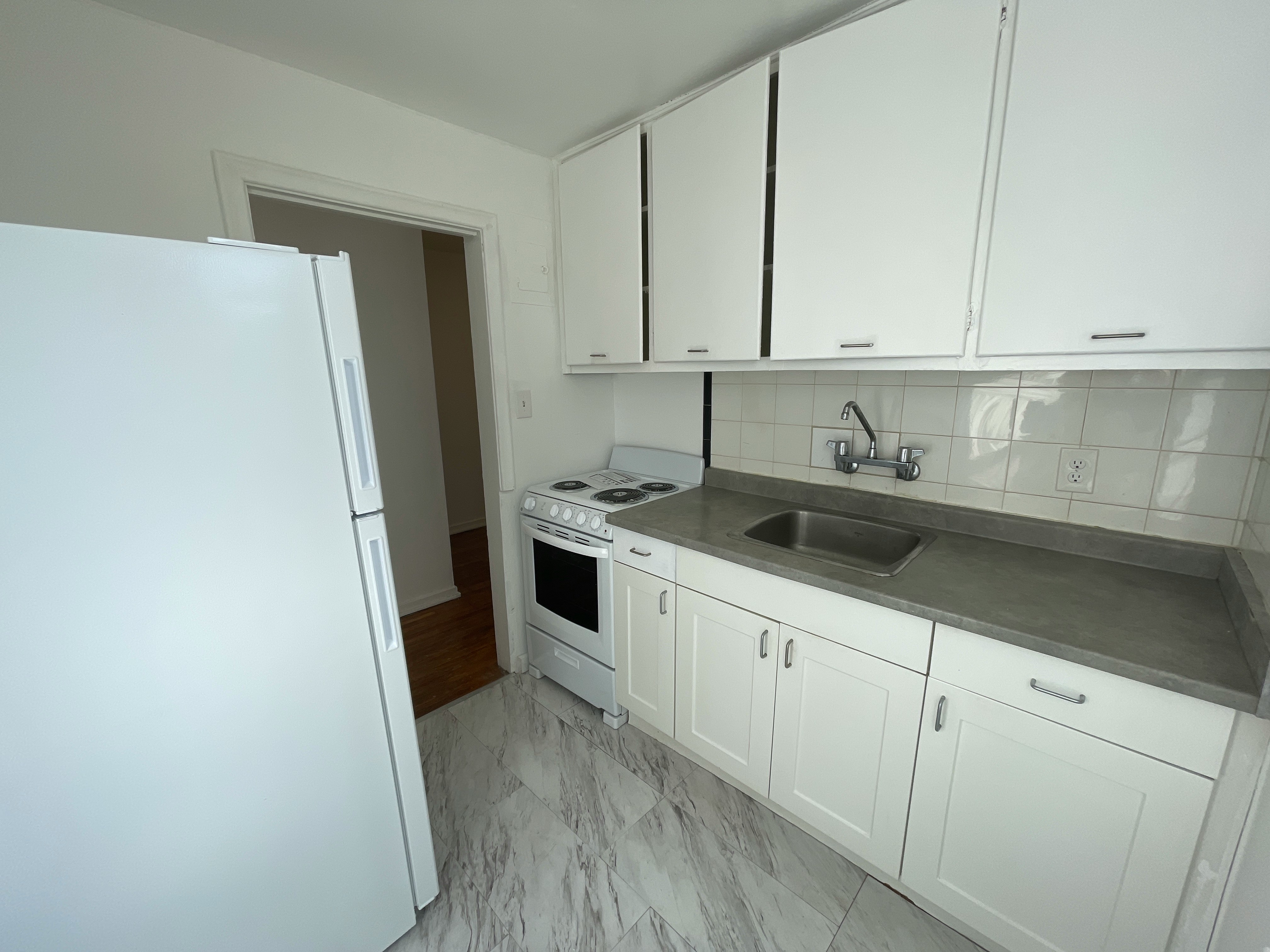 4-2407 Lake Shore Boulevard West, Toronto, ON, M8V 1C5 - 3