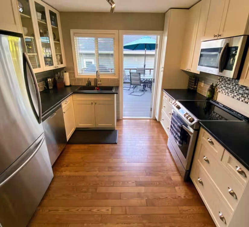 2233 Aberdeen Street, Kelowna, BC, V1Y 2T3 - 5