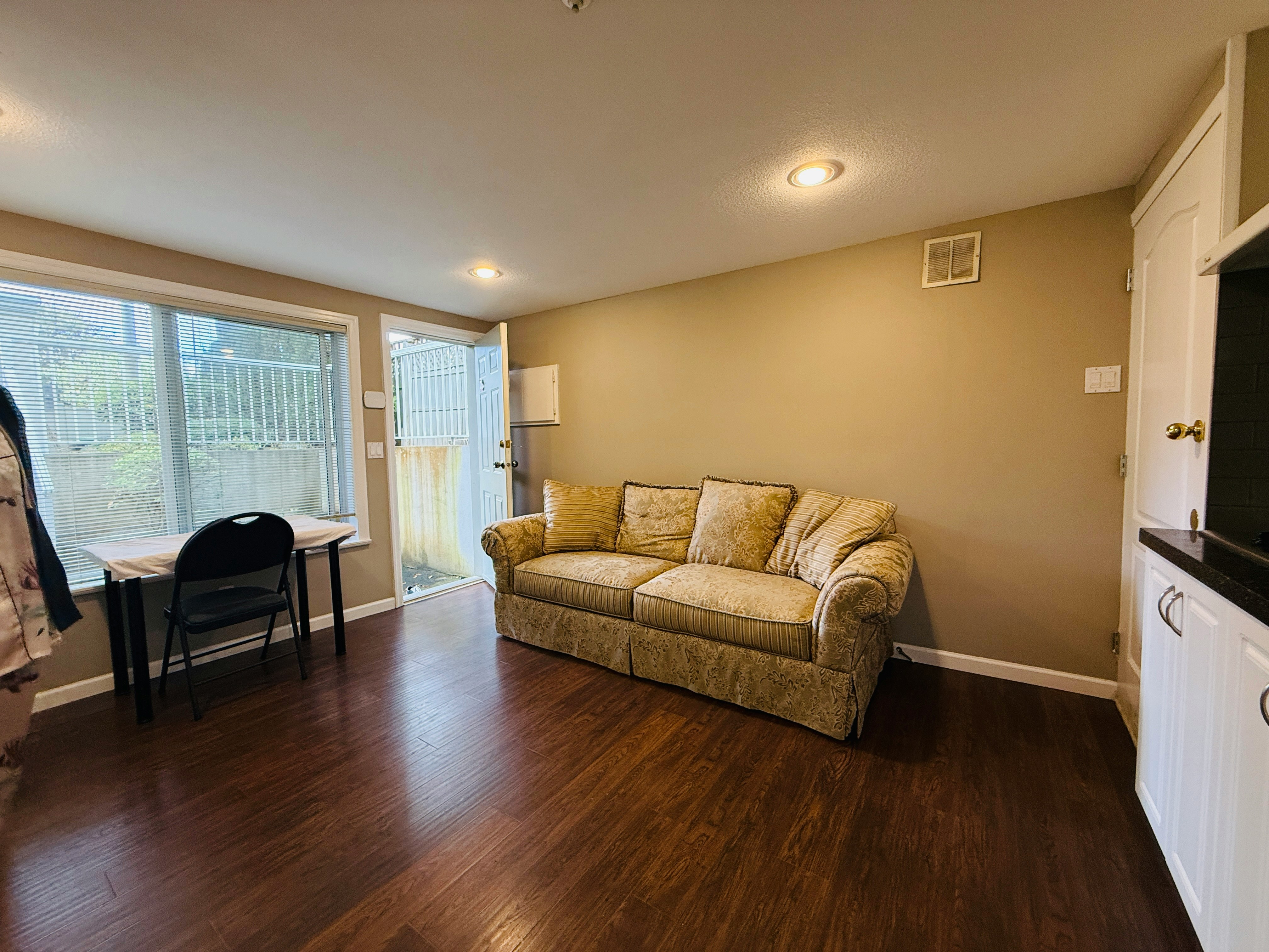 4493 West 13th Avenue, Vancouver, BC, V6R 2V2 - 4