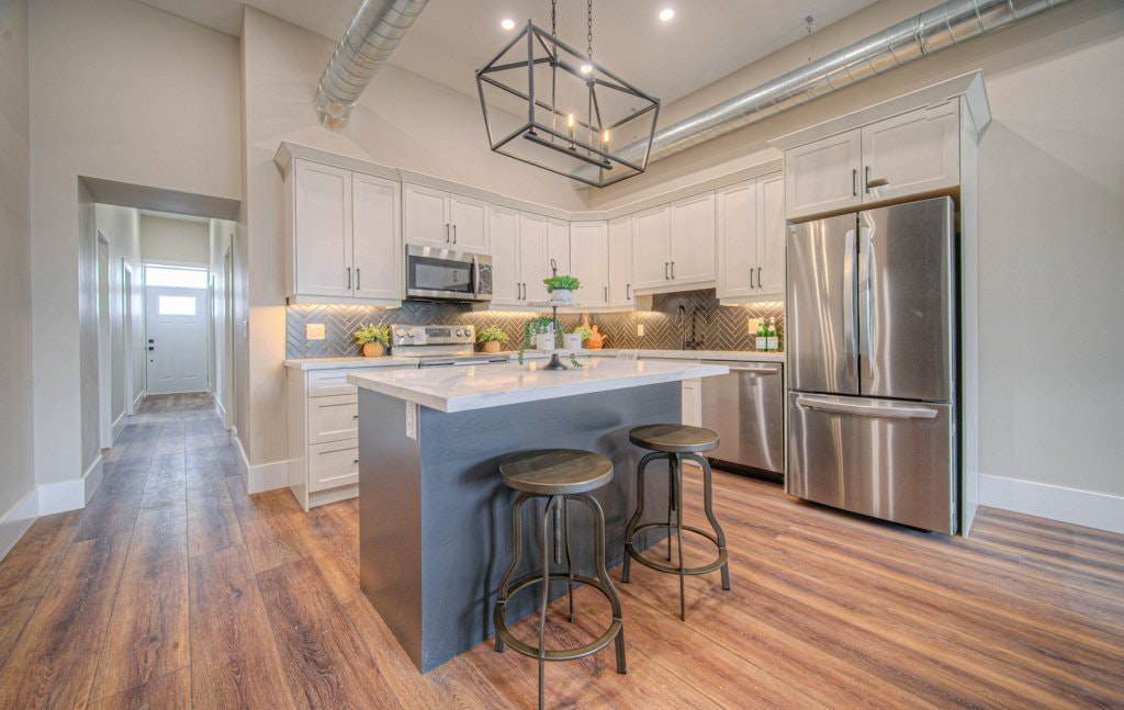 1-1 Bond Street, Cambridge, ON, N1R 4B2 - 2