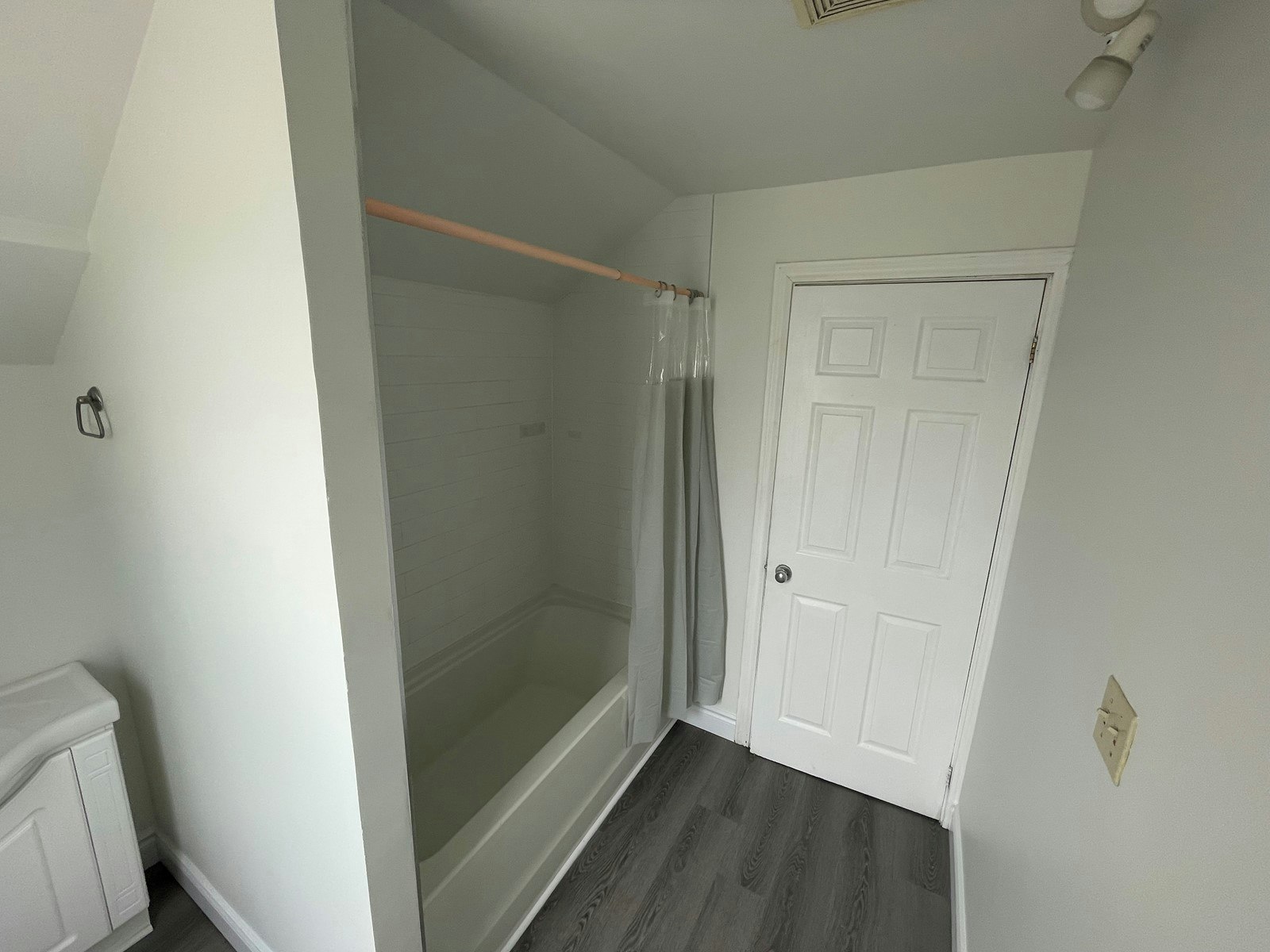 30 Noecker Street, Waterloo, ON, N2J 2R4 - 11