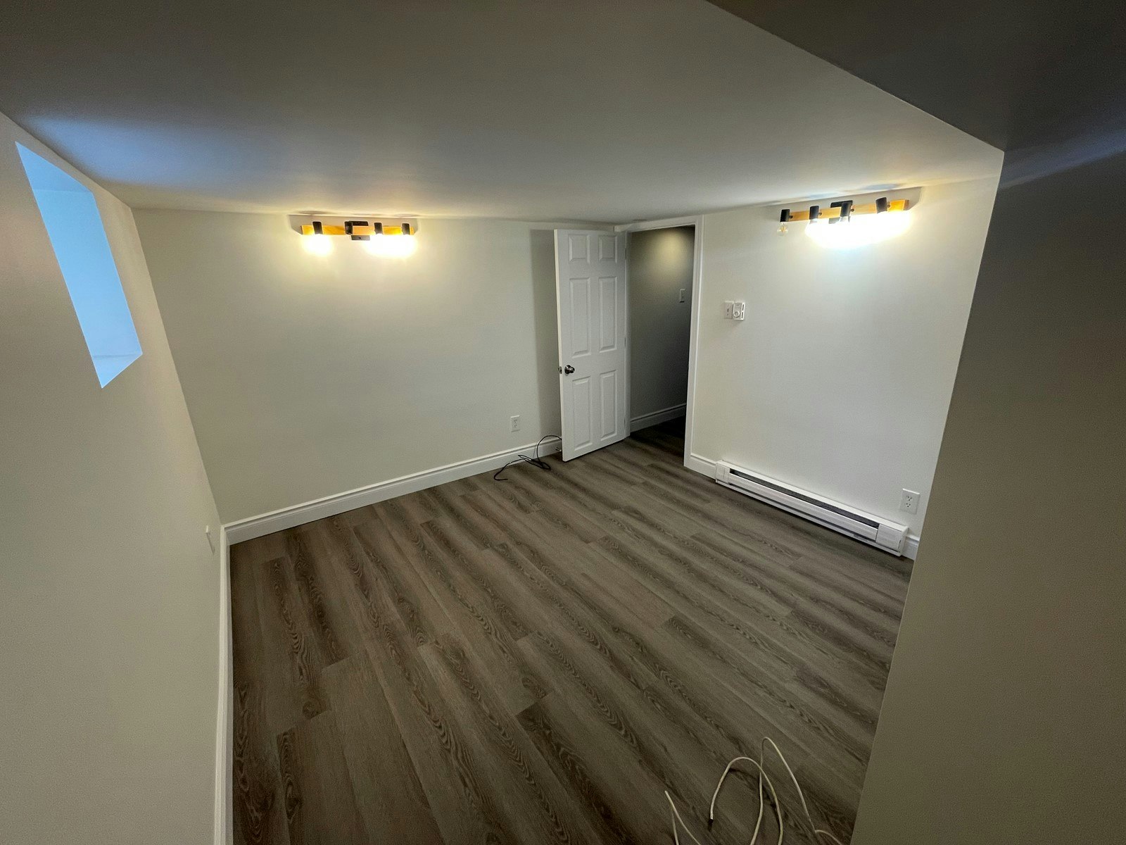 30 Noecker Street, Waterloo, ON, N2J 2R4 - 6